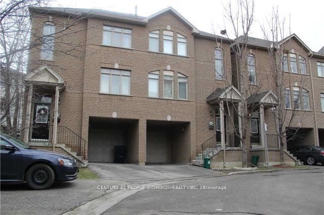 Semi-Det Condo house for sale at 561 Oxford St Toronto Ontario