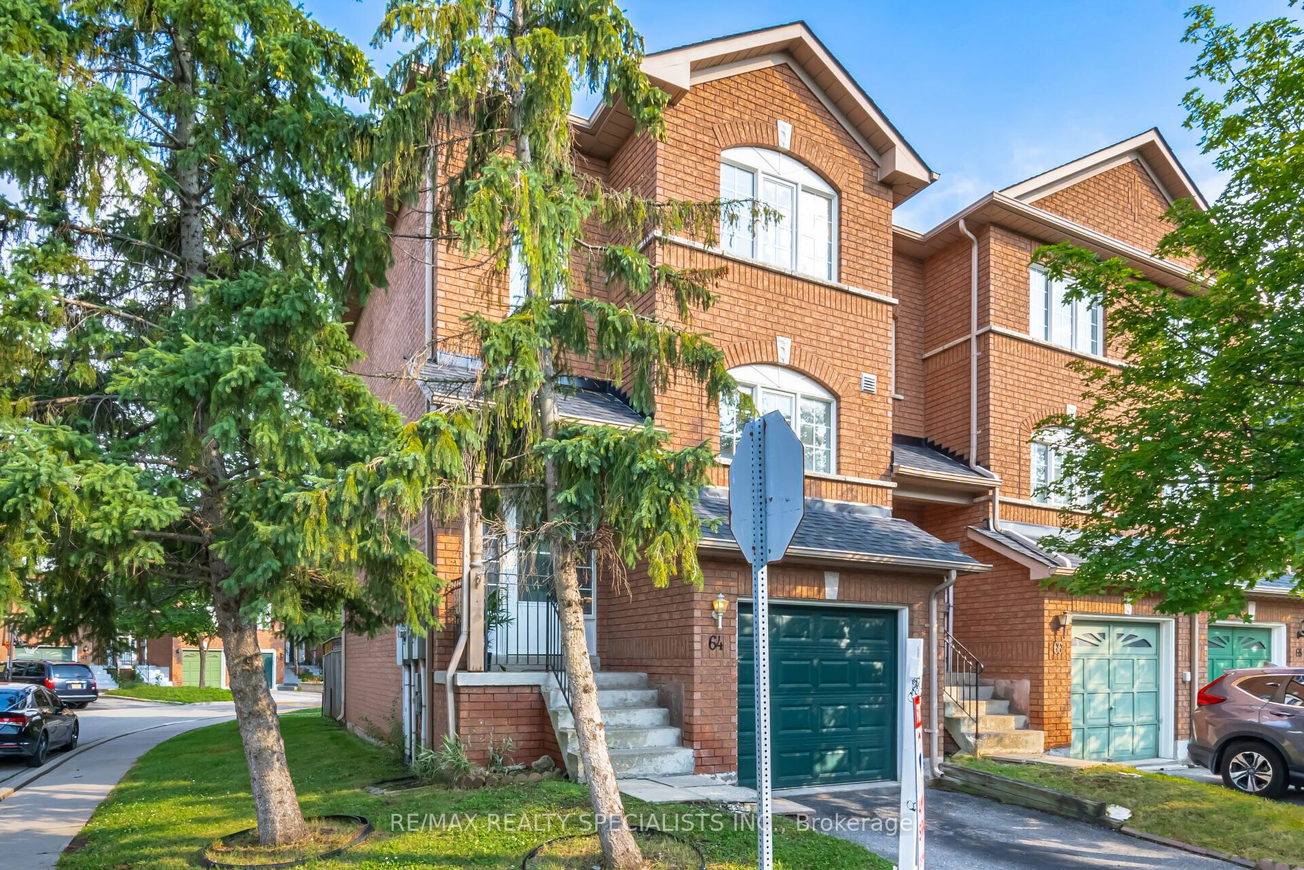 Condo Townhouse house for sale at 65 Brickyard Way Brampton Ontario