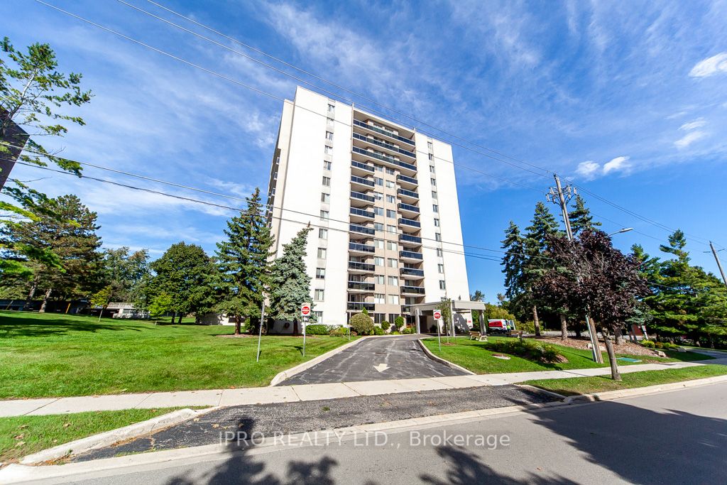 Condo Apt house for sale at 81 Millside Dr Milton Ontario