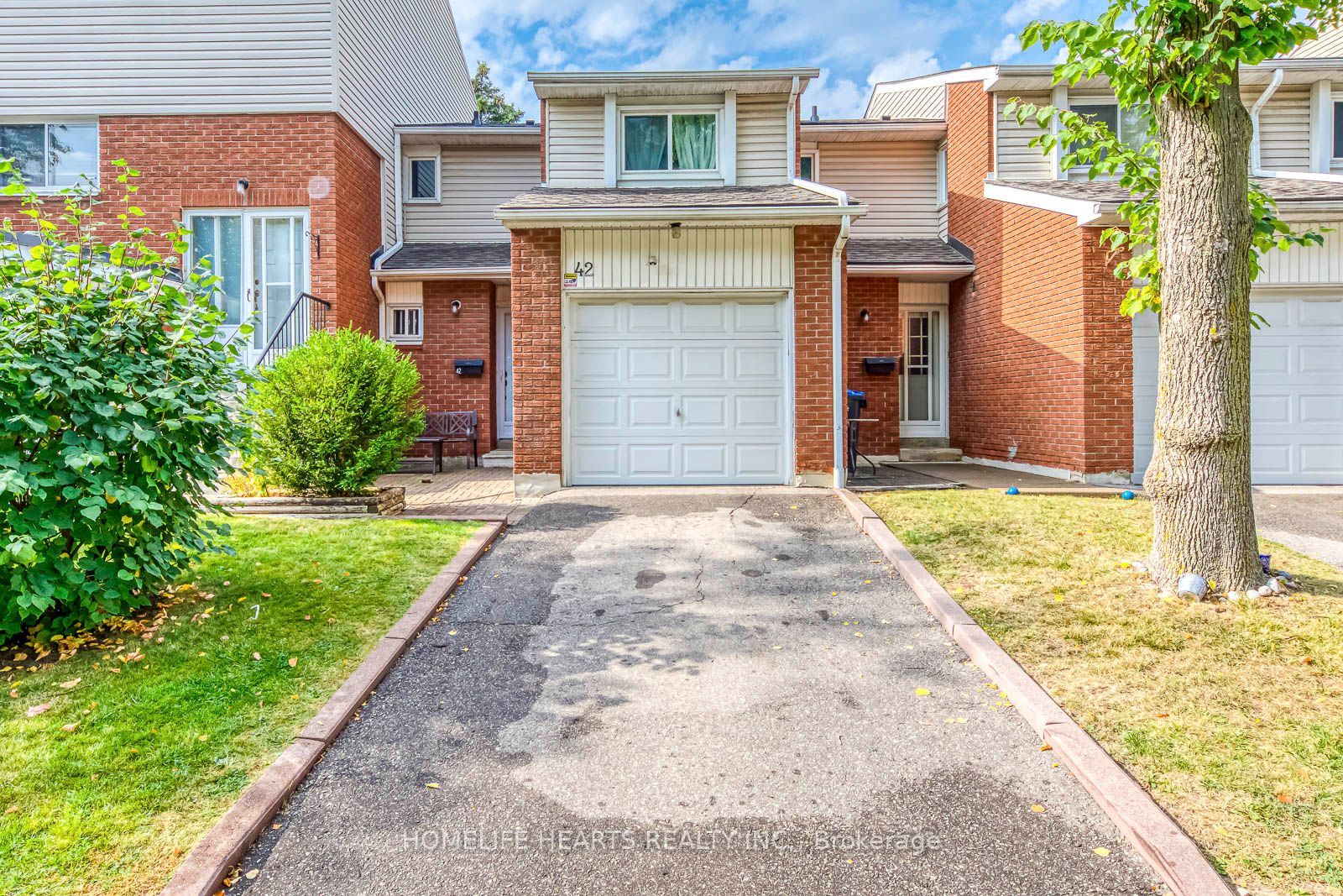 Condo Townhouse house for sale at 42 Sandringham C Brampton Ontario