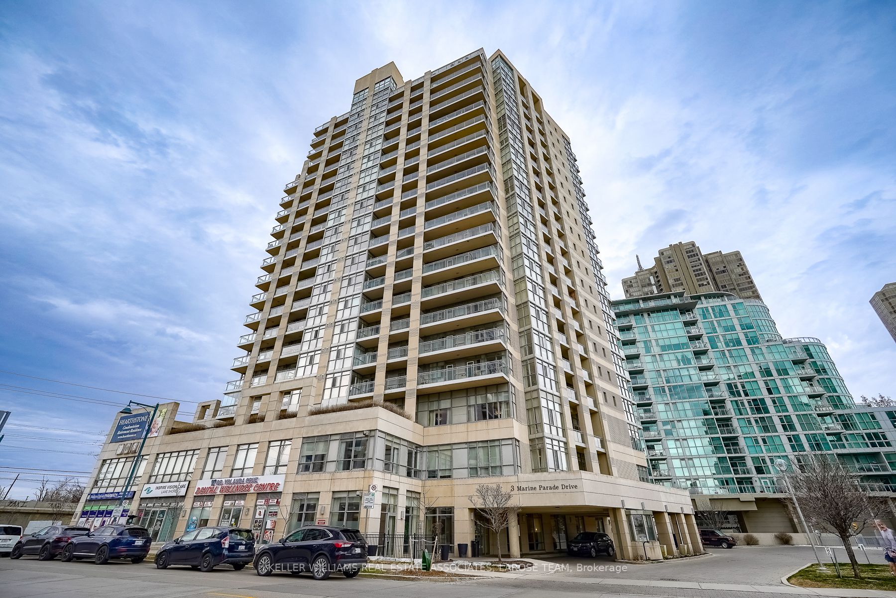 Condo Apt house for sale at 3 Marine Parade  Toronto Ontario