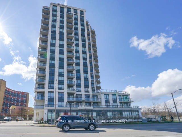 Condo Apt house for sale at 840 Queens Plate Toronto Ontario