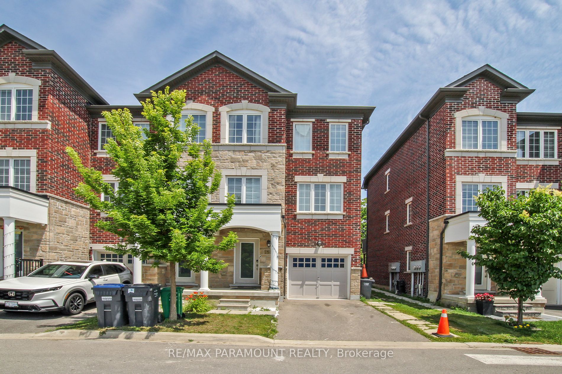 Condo Townhouse house for sale at 15 Autumnwood Av Brampton Ontario