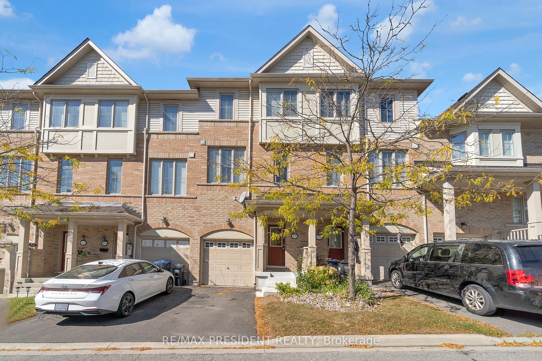 Condo Townhouse house for sale at 103 Cedar Lake C Brampton Ontario