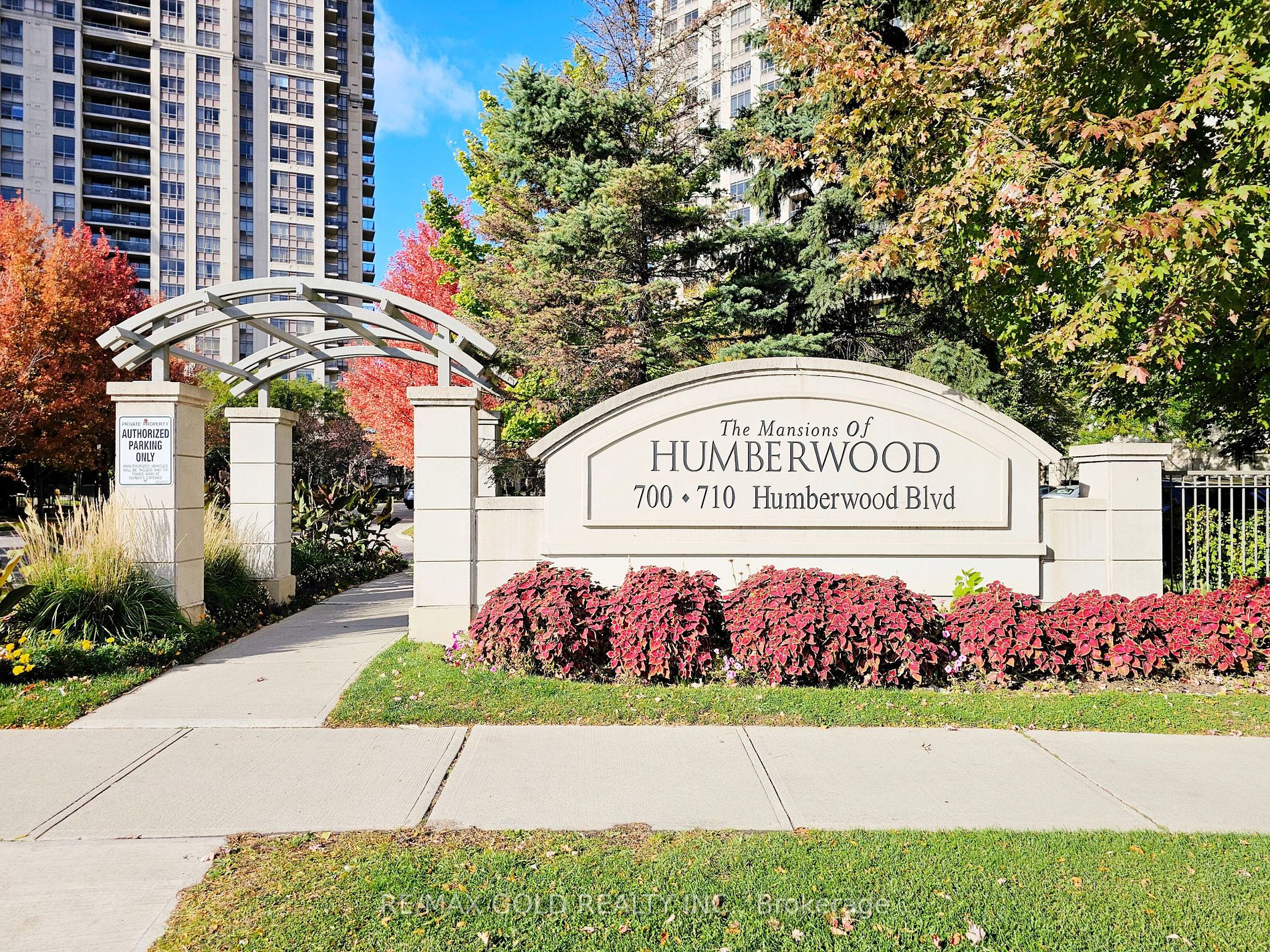 Condo Apt house for sale at 710 Humberwood B Toronto Ontario