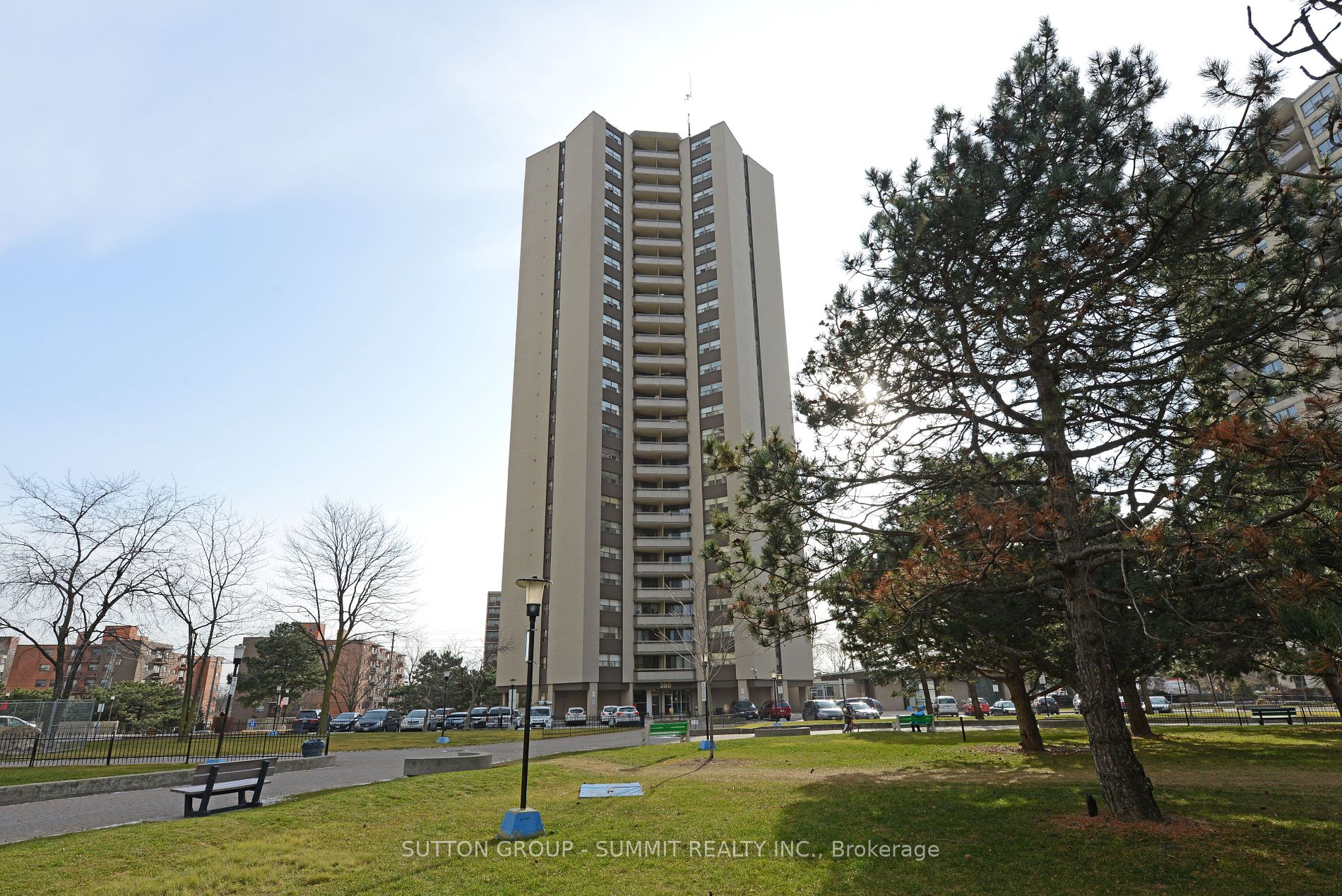 Condo Apt house for sale at 380 Dixon Rd Toronto Ontario