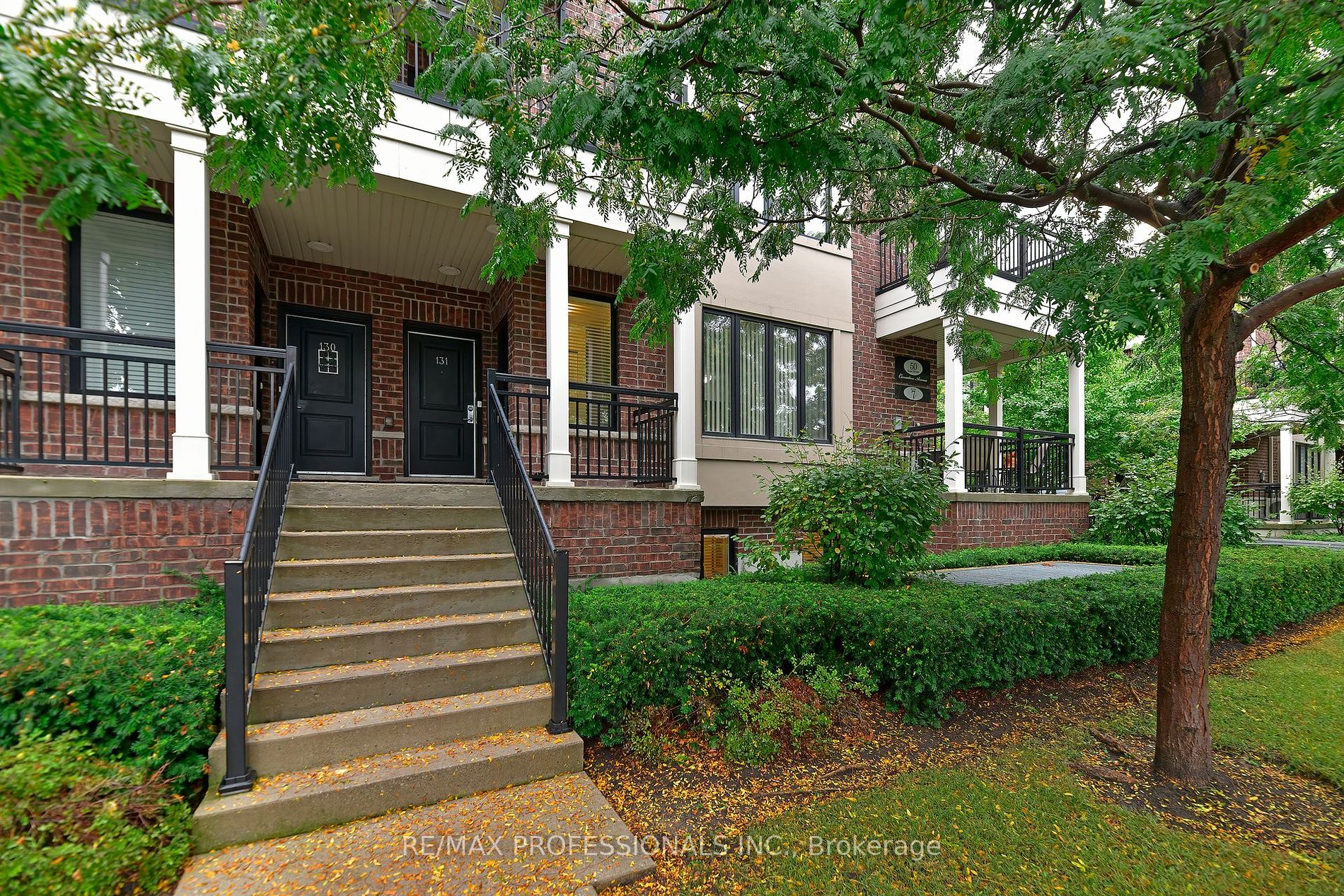 Condo Townhouse house for sale at 50 Carnation Ave Toronto Ontario