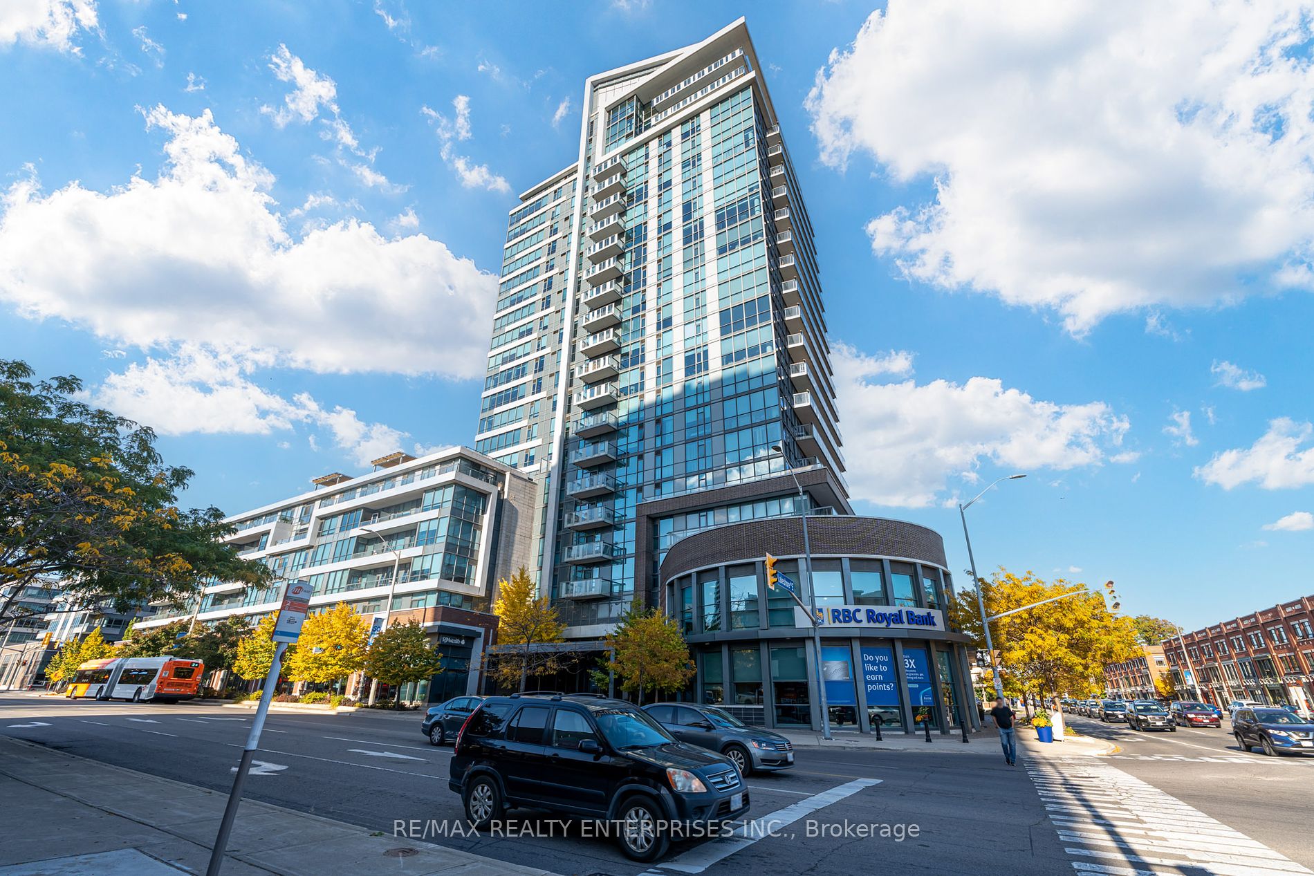 Condo Apt house for sale at 1 Hurontario St Mississauga Ontario