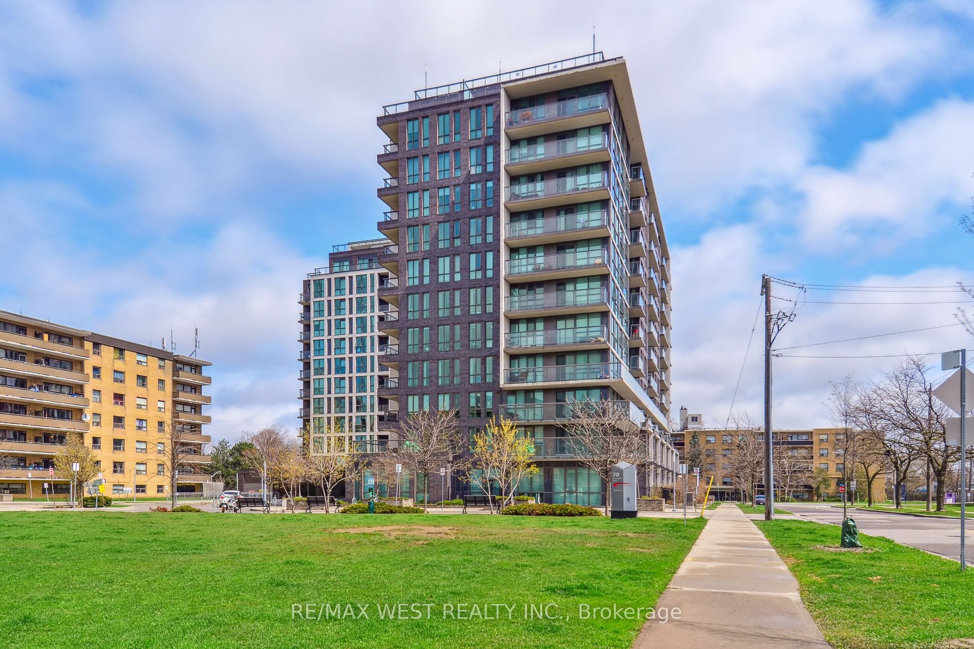 Condo Apt house for sale at 80 Esther Lorrie Toronto Ontario