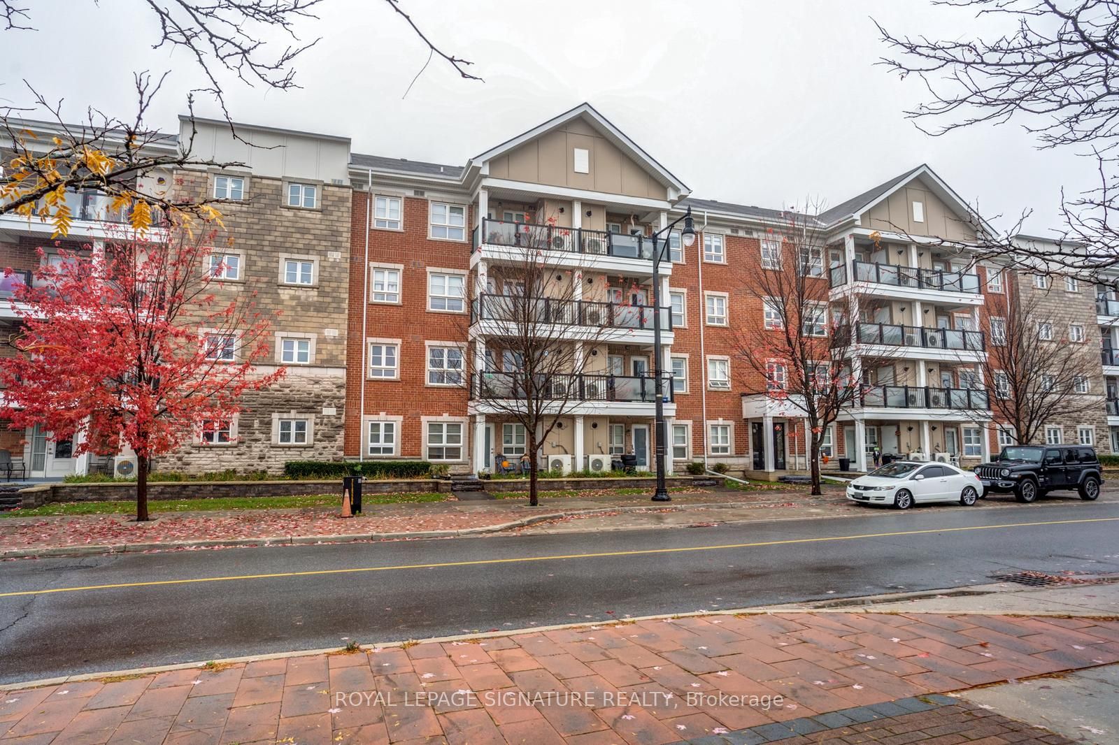 Condo Apt house for sale at 70 Baycliffe Cre Brampton Ontario