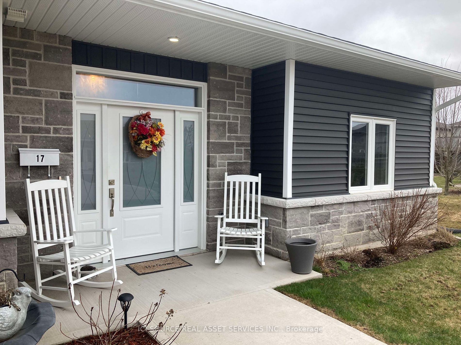 Condo Townhouse house for sale at 2380 9th Ave E Owen Sound Ontario