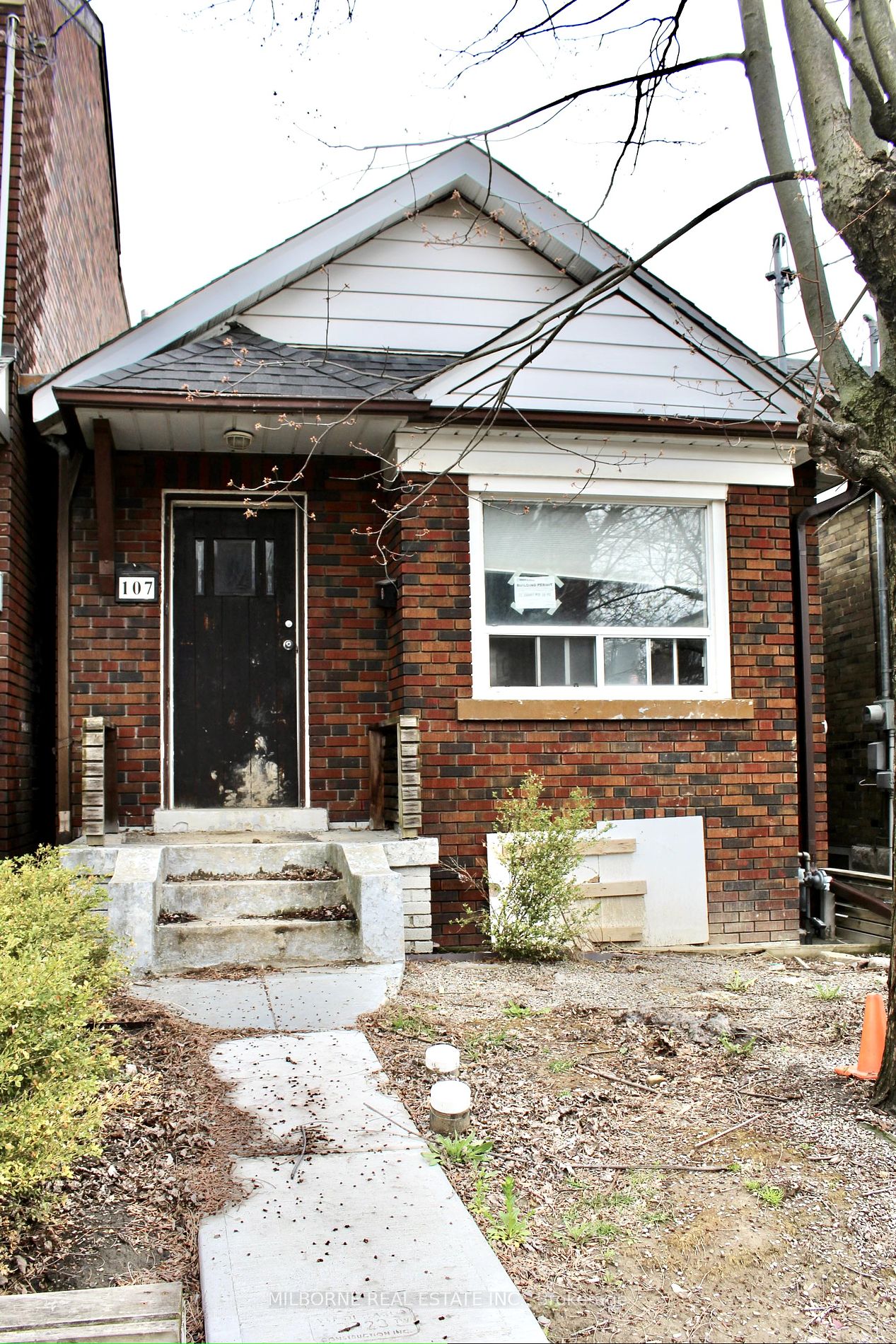 Detached house for sale at 107 Euclid Ave Toronto Ontario
