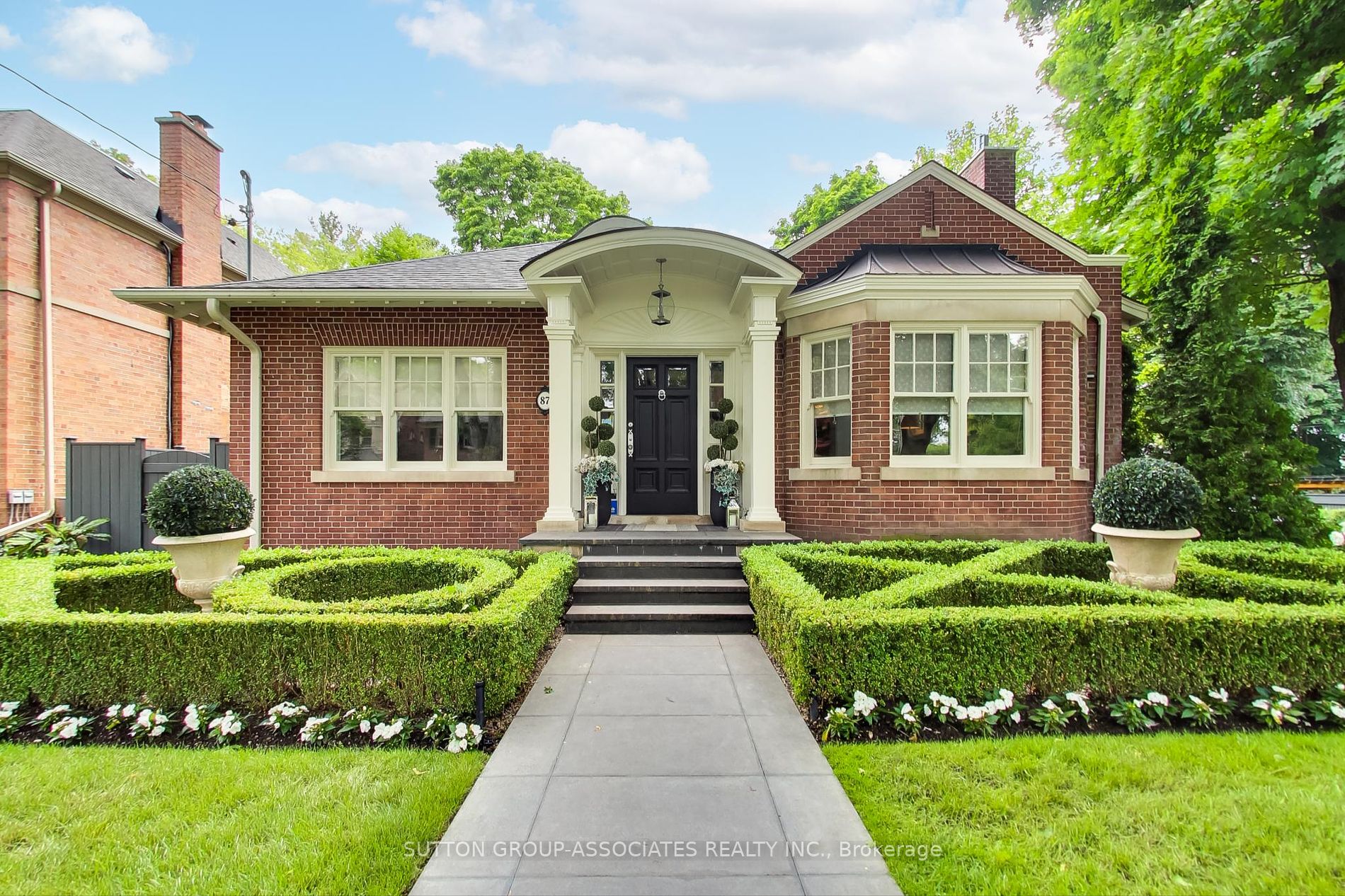 Detached house for sale at 87 Hillhurst Blvd Toronto Ontario
