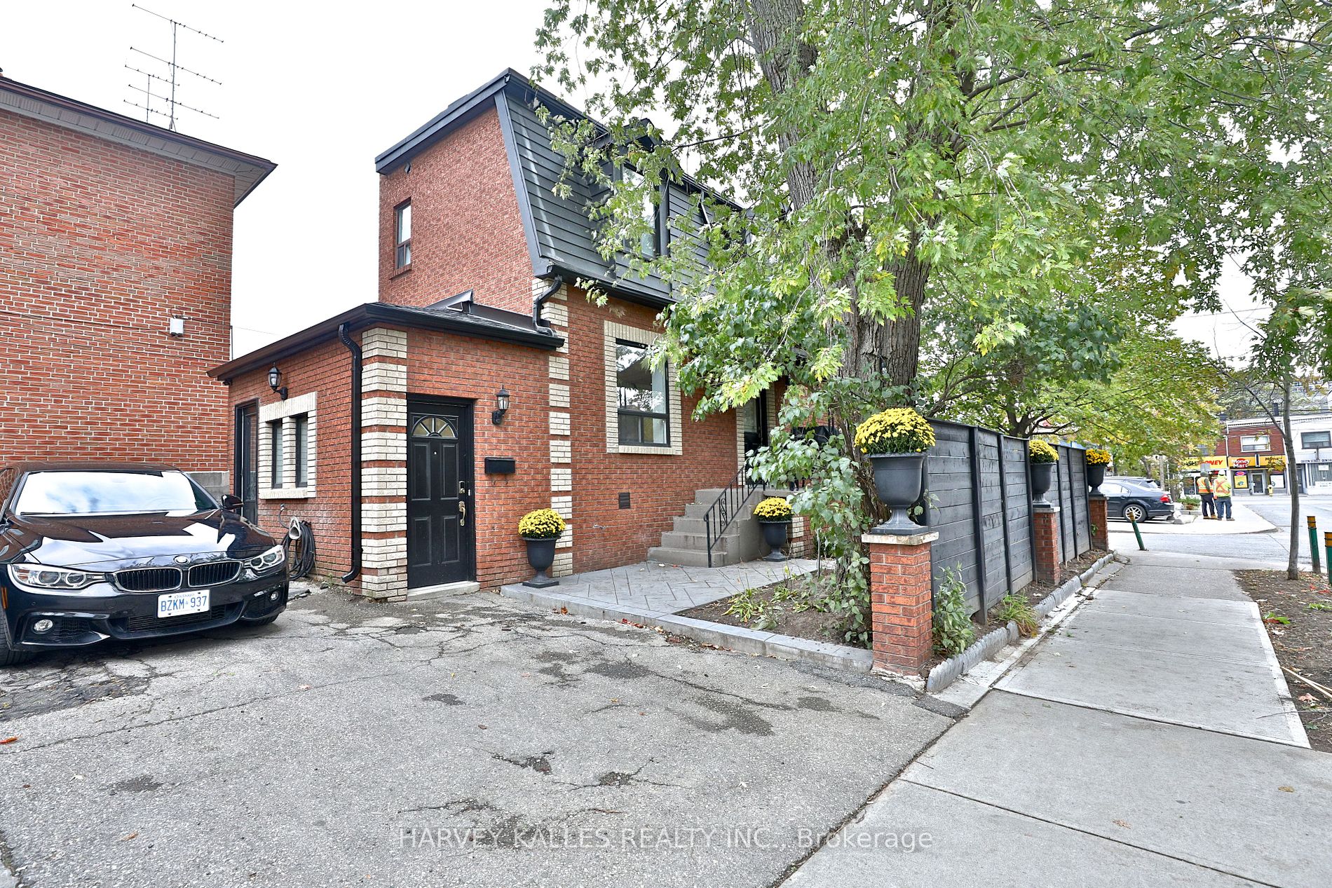 Detached house for sale at 15 Markham St Toronto Ontario