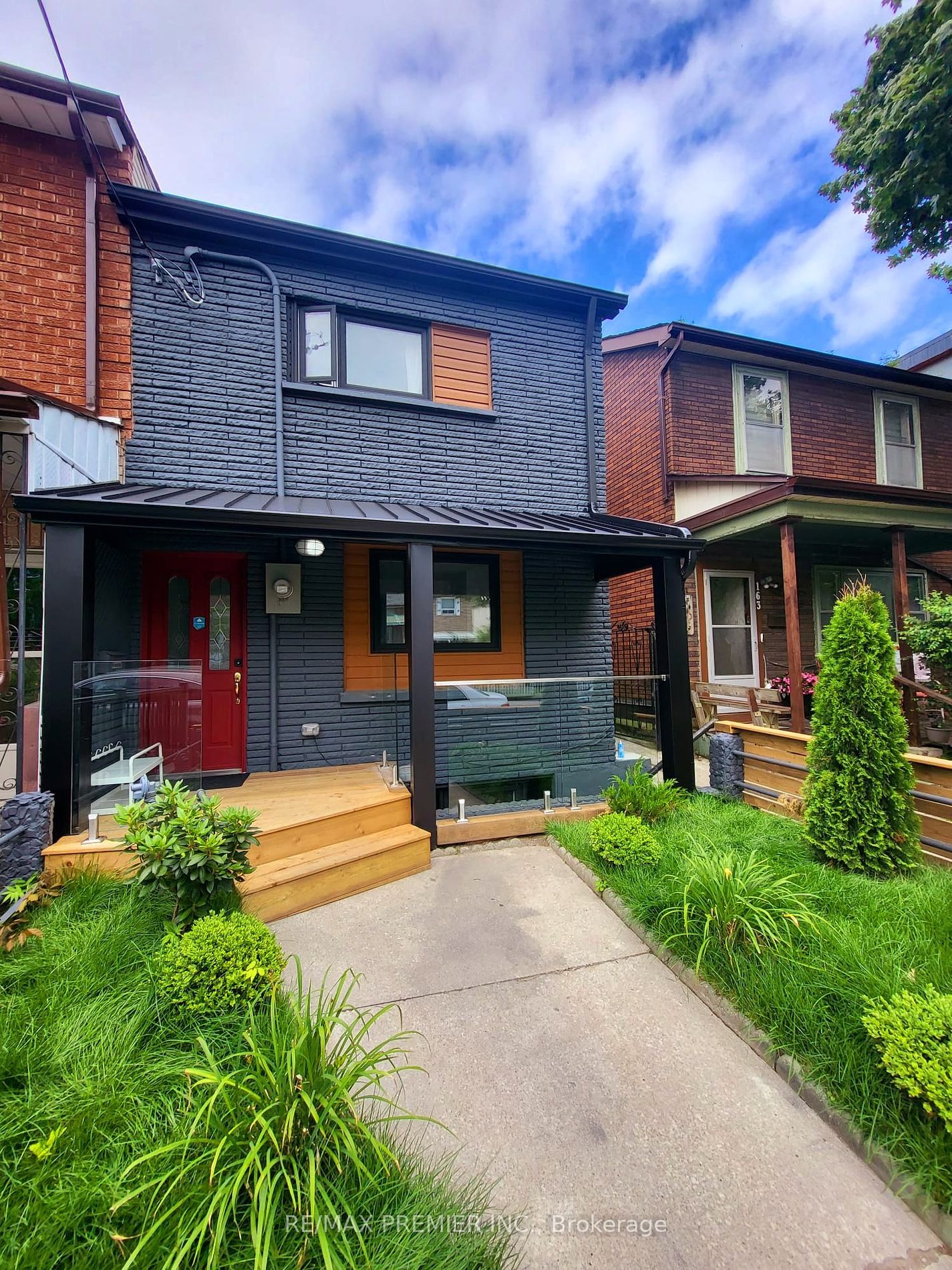 Att/Row/Twnhouse house for sale at 165 Claremont St Toronto Ontario