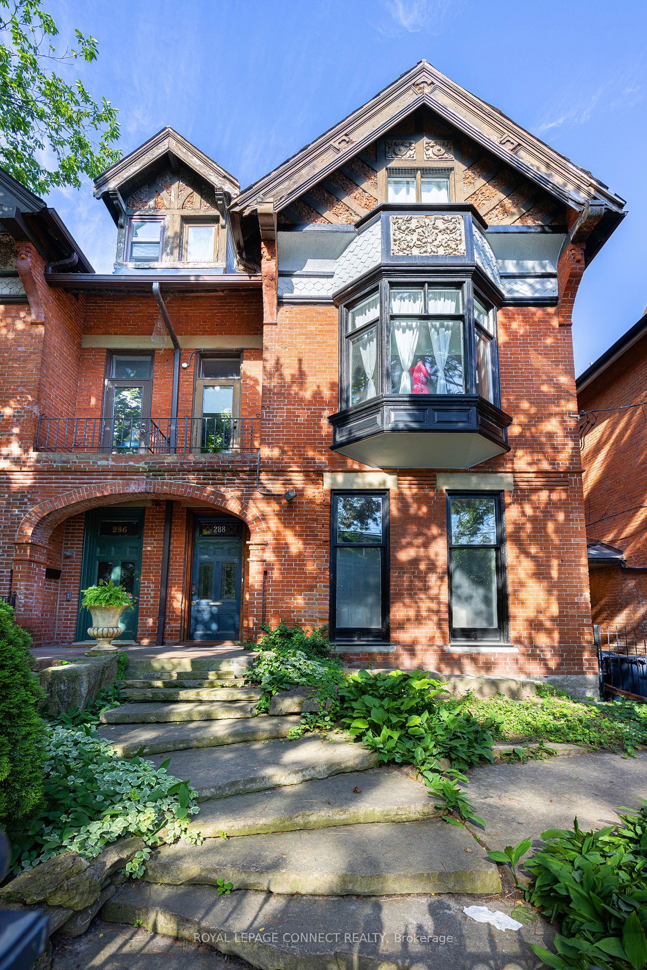 Semi-Detached house for sale at 288 Sherbourne St Toronto Ontario