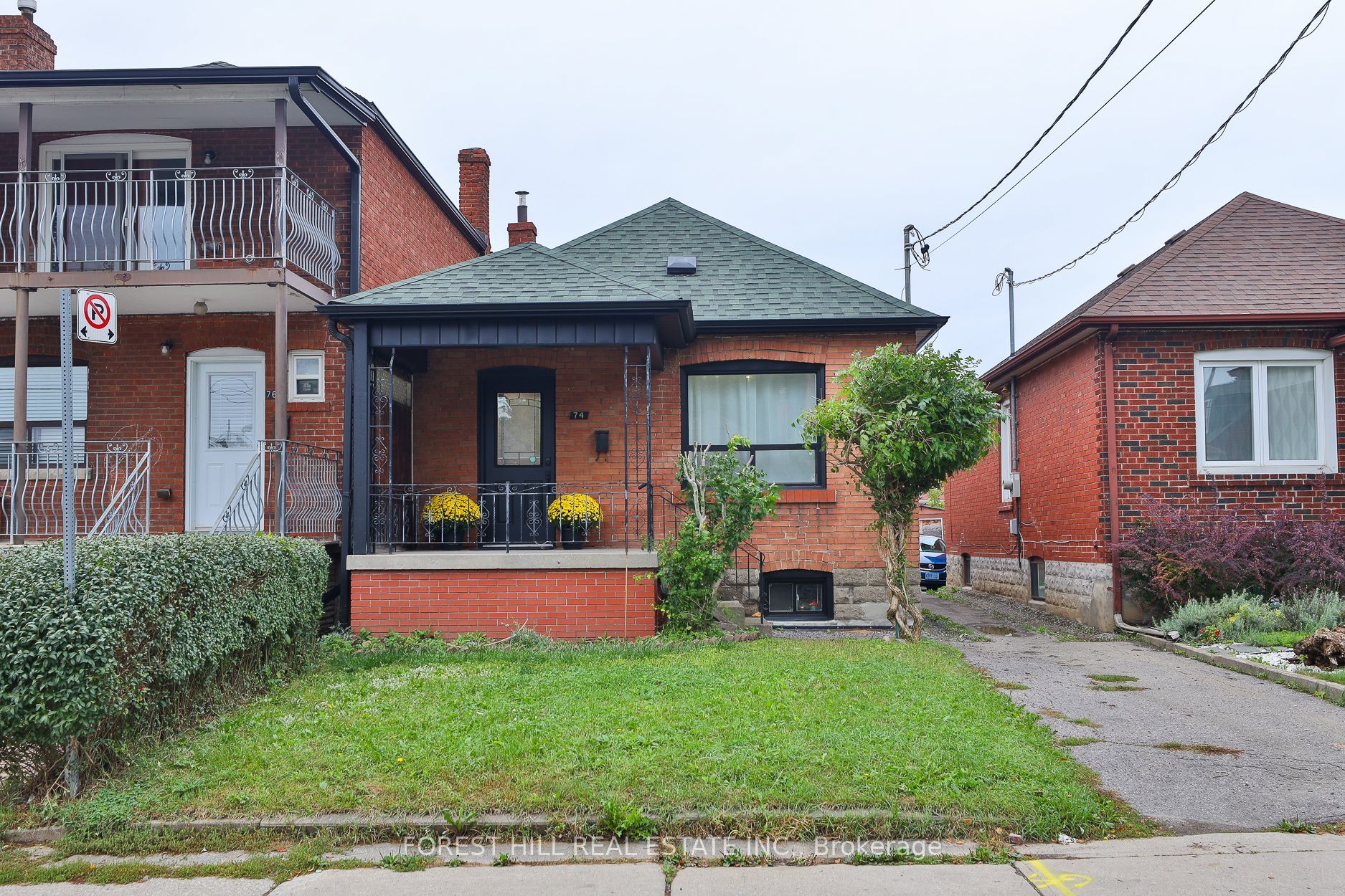 Detached house for sale at 74 Amherst Ave Toronto Ontario