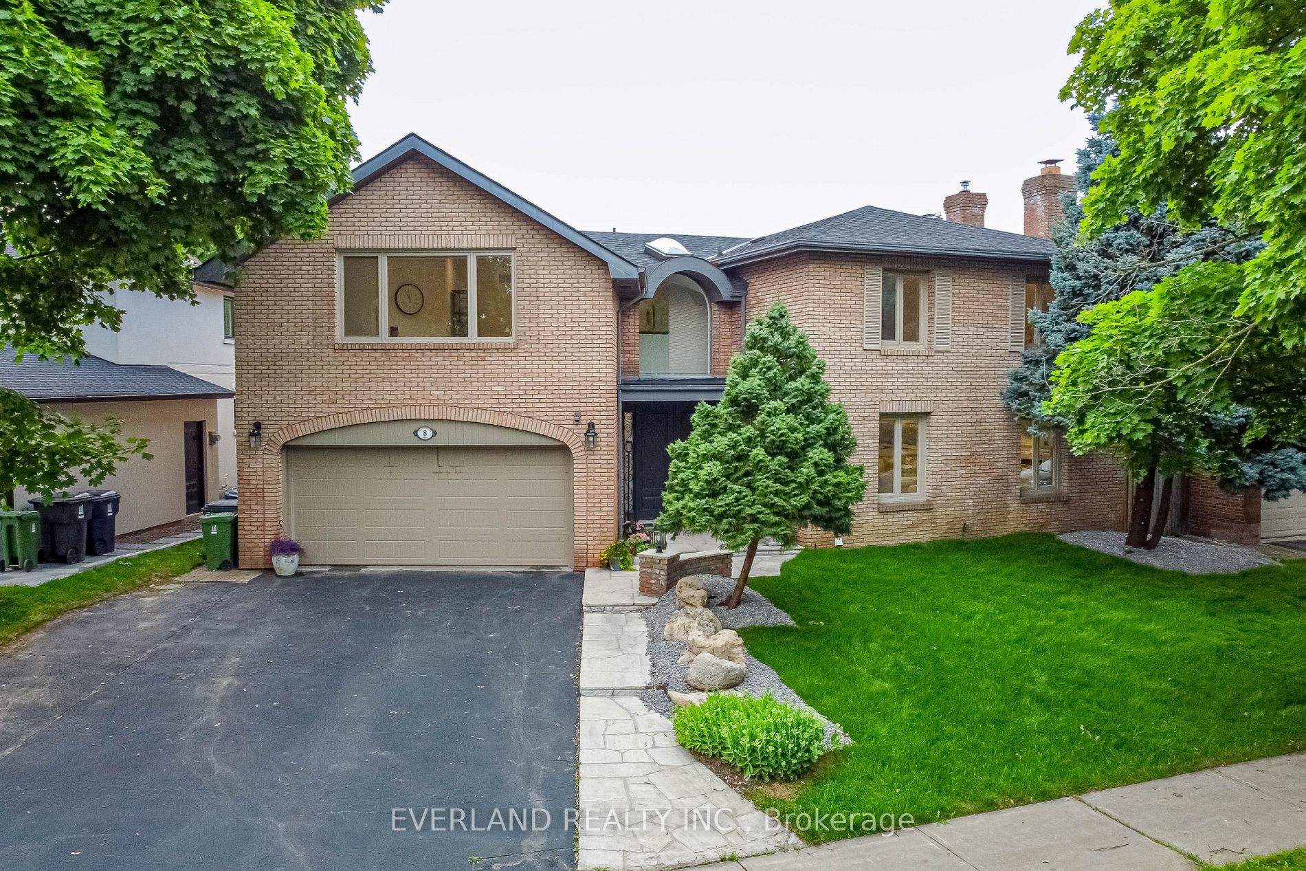 Detached house for sale at 8 Elliotwood Crt Toronto Ontario