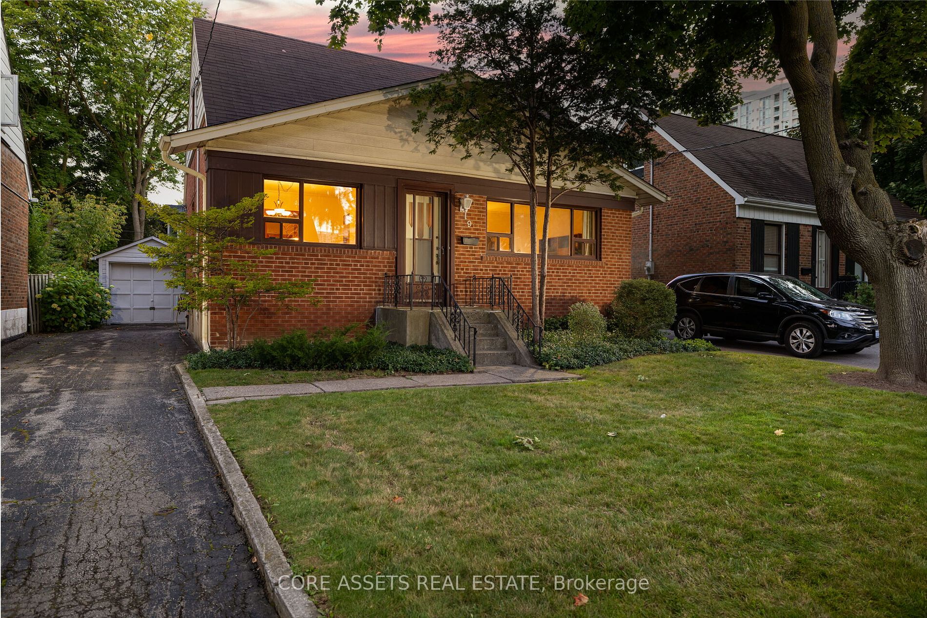 Detached house for sale at 9 Lyndale Dr Toronto Ontario