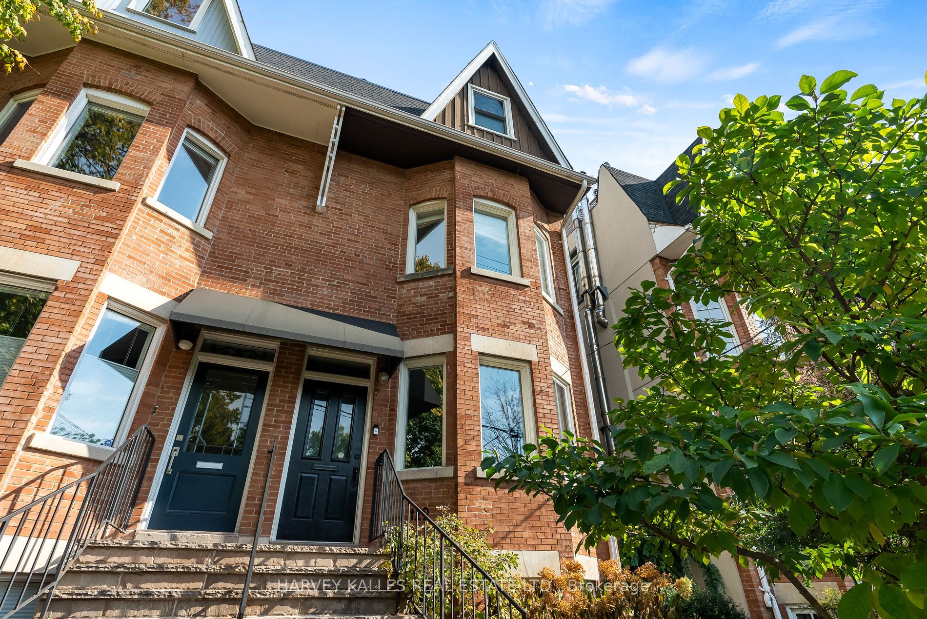 Semi-Detached house for sale at 429 Sackville St Toronto Ontario