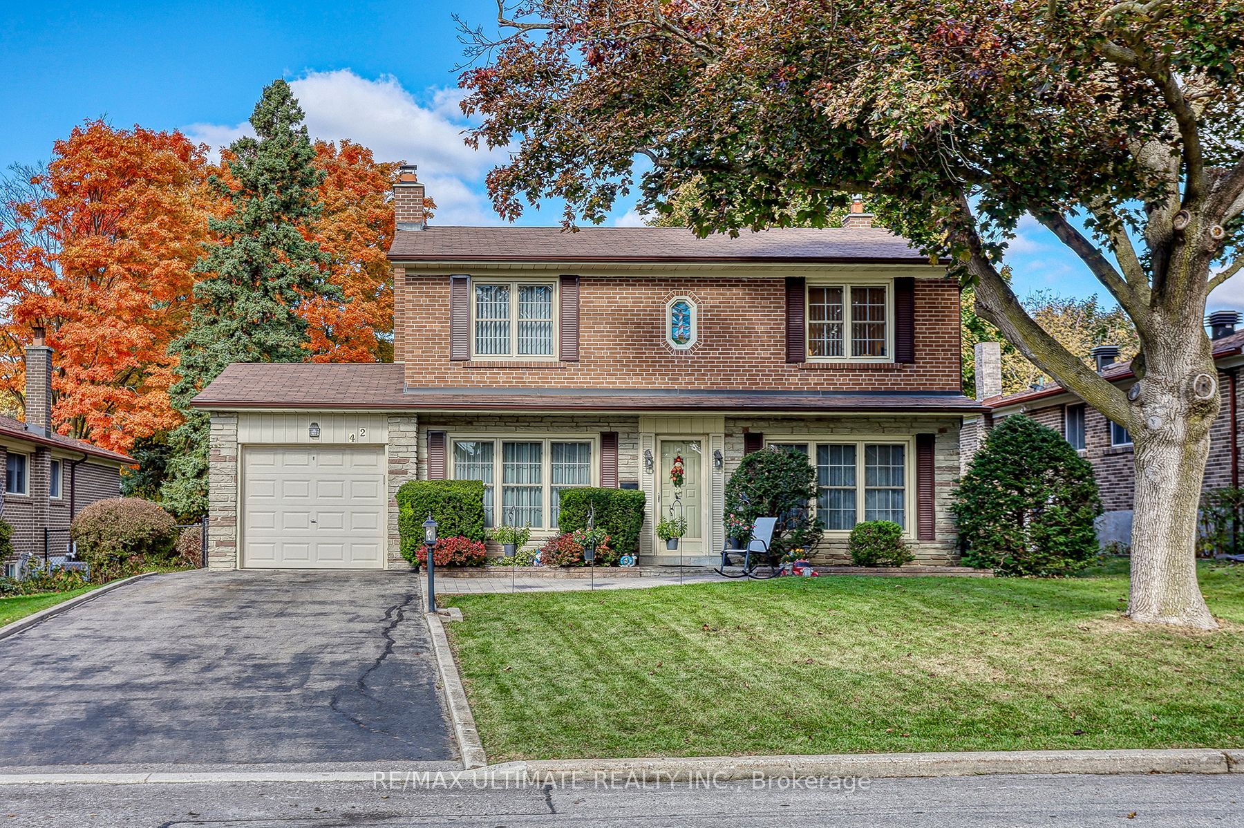 Detached house for sale at 42 Summerside Cres Toronto Ontario