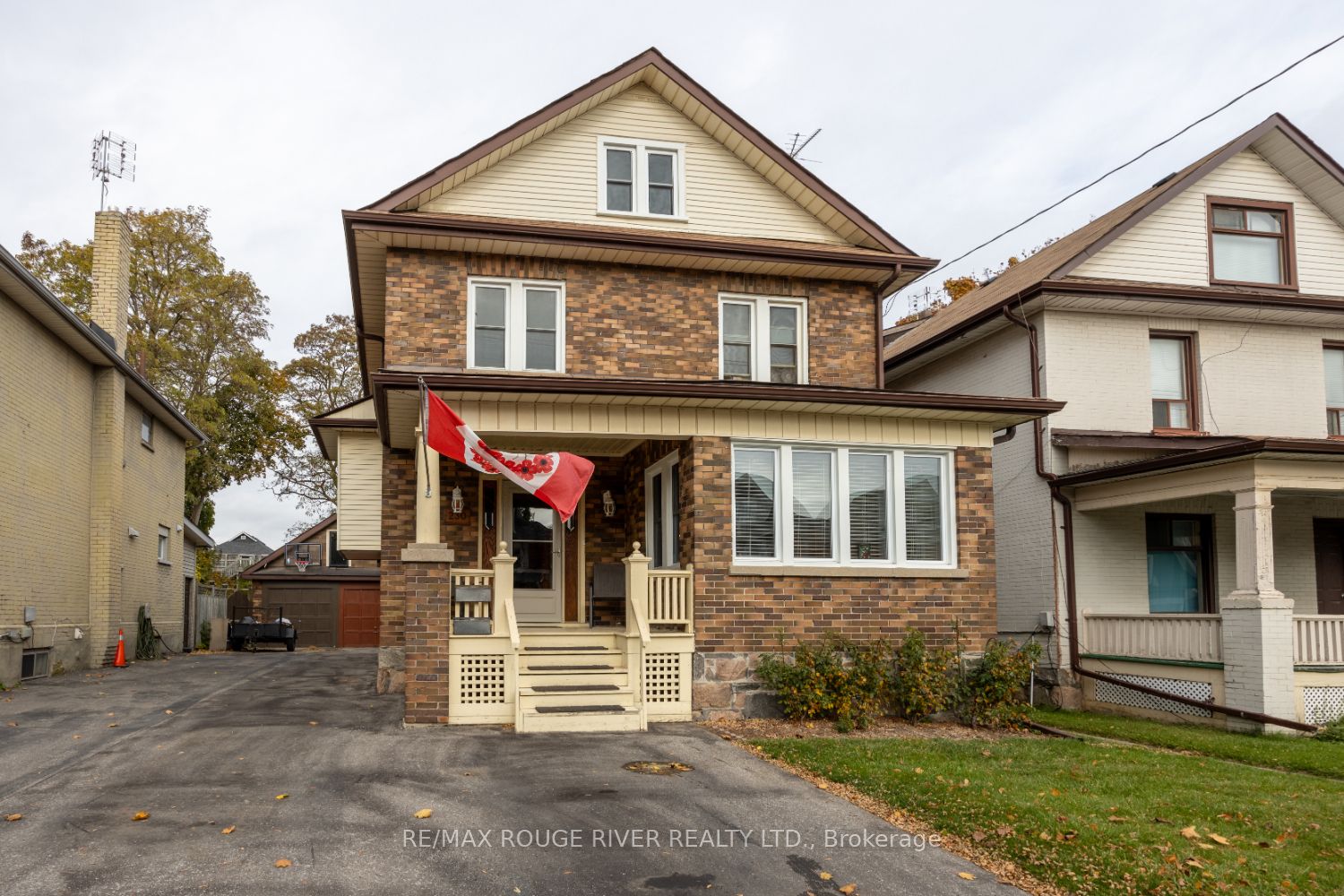 Duplex house for sale at 230 Athol St E Oshawa Ontario