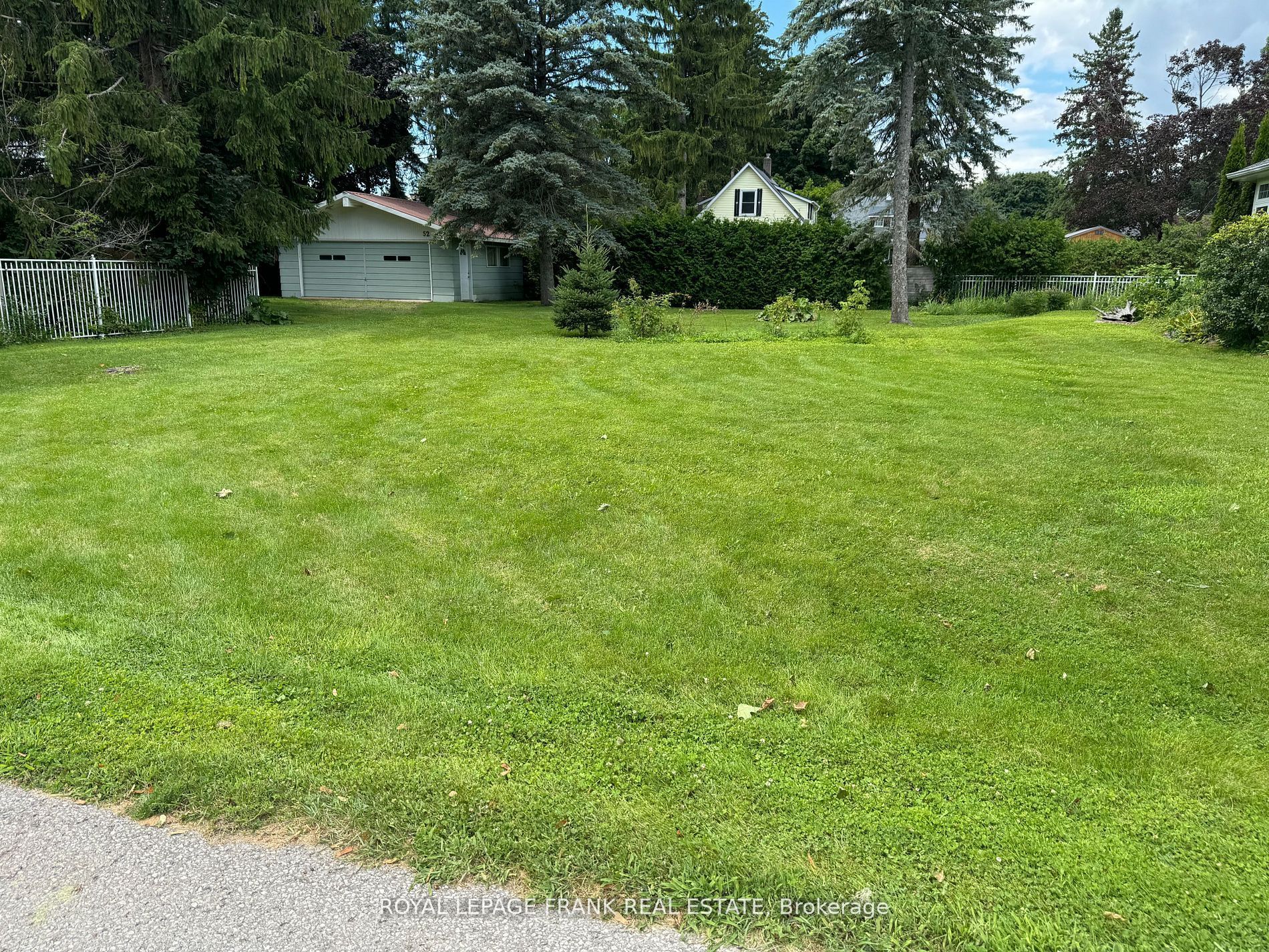 Vacant Land house for sale at 52 Cobbledick St Clarington Ontario