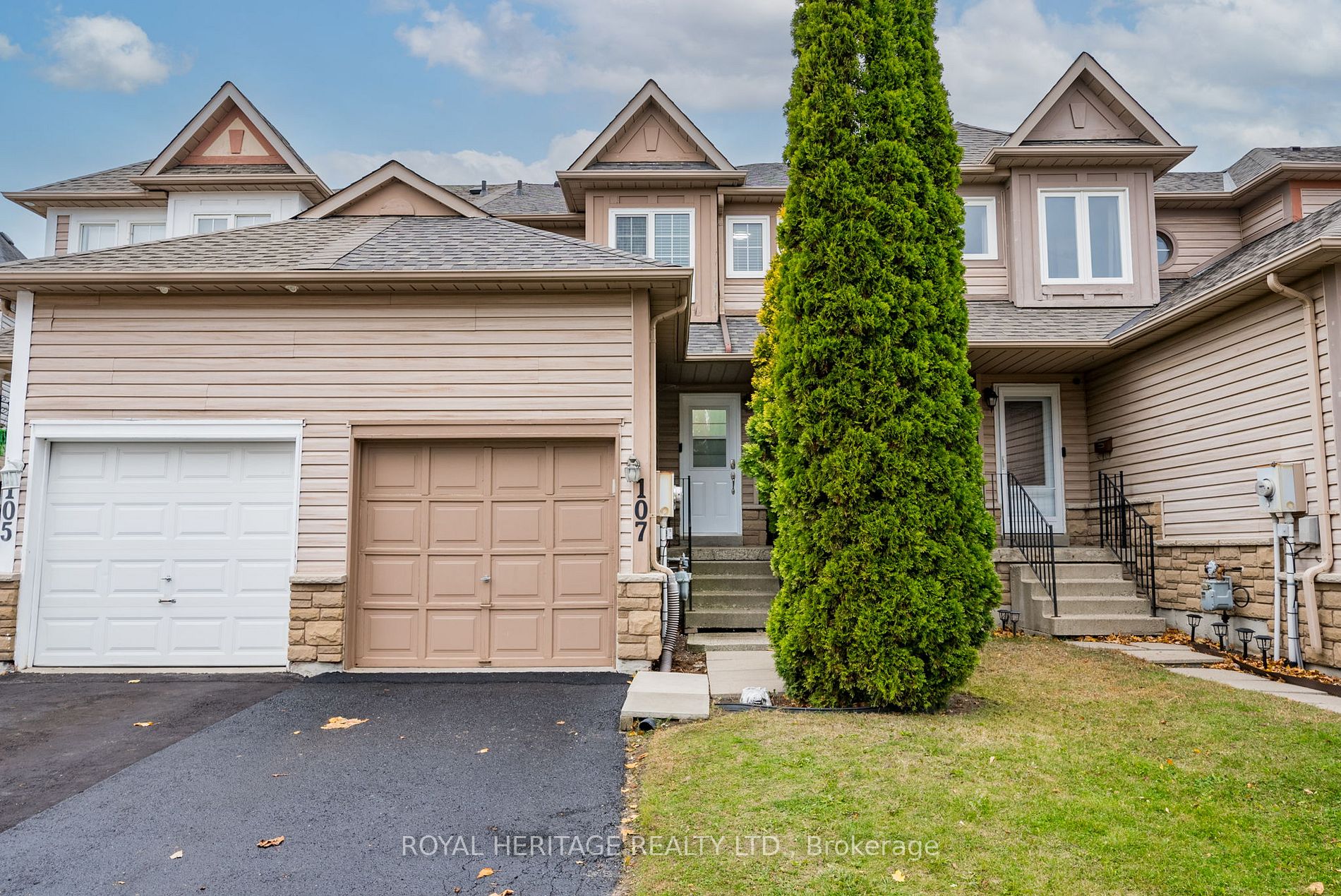 Att/Row/Twnhouse house for sale at 107 Shady Lane Cres Clarington Ontario