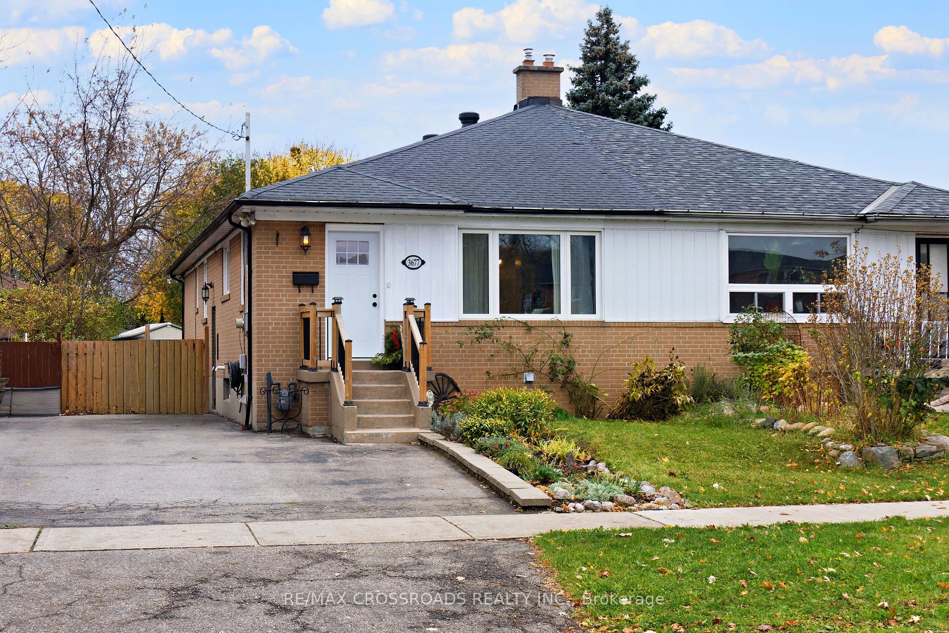 Semi-Detached house for sale at 3677 St Clair Ave Toronto Ontario