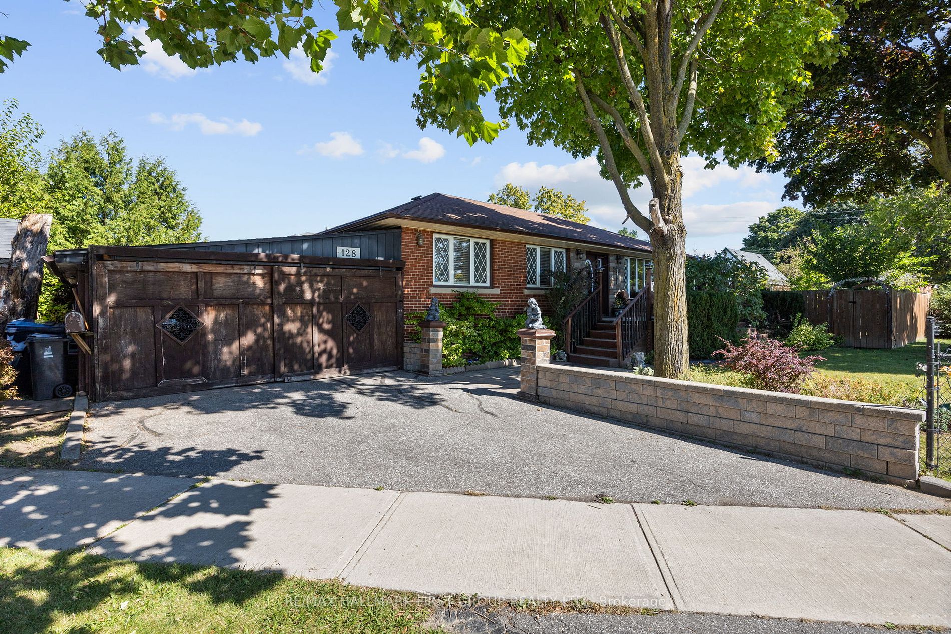 Detached house for sale at 128 Shropshire Dr Toronto Ontario