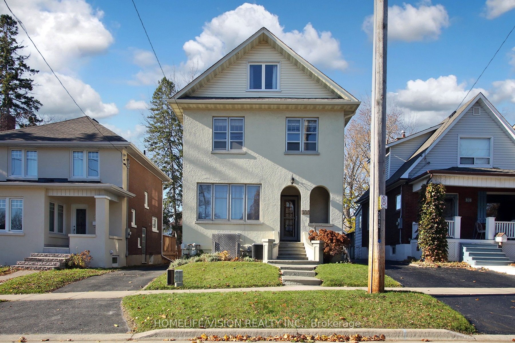 Detached house for sale at 106 Oshawa Blvd N Oshawa Ontario