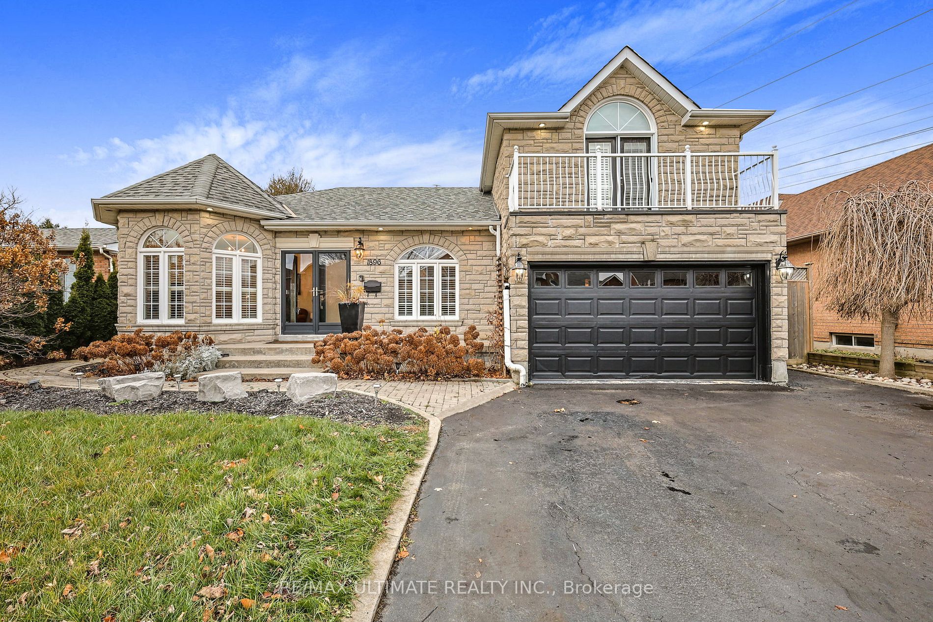 Detached house for sale at 1896 Woodview Ave Pickering Ontario