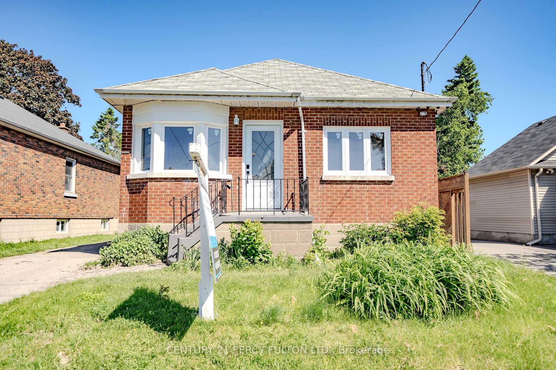 Detached house for sale at 250 Mcnaughton Ave Oshawa Ontario