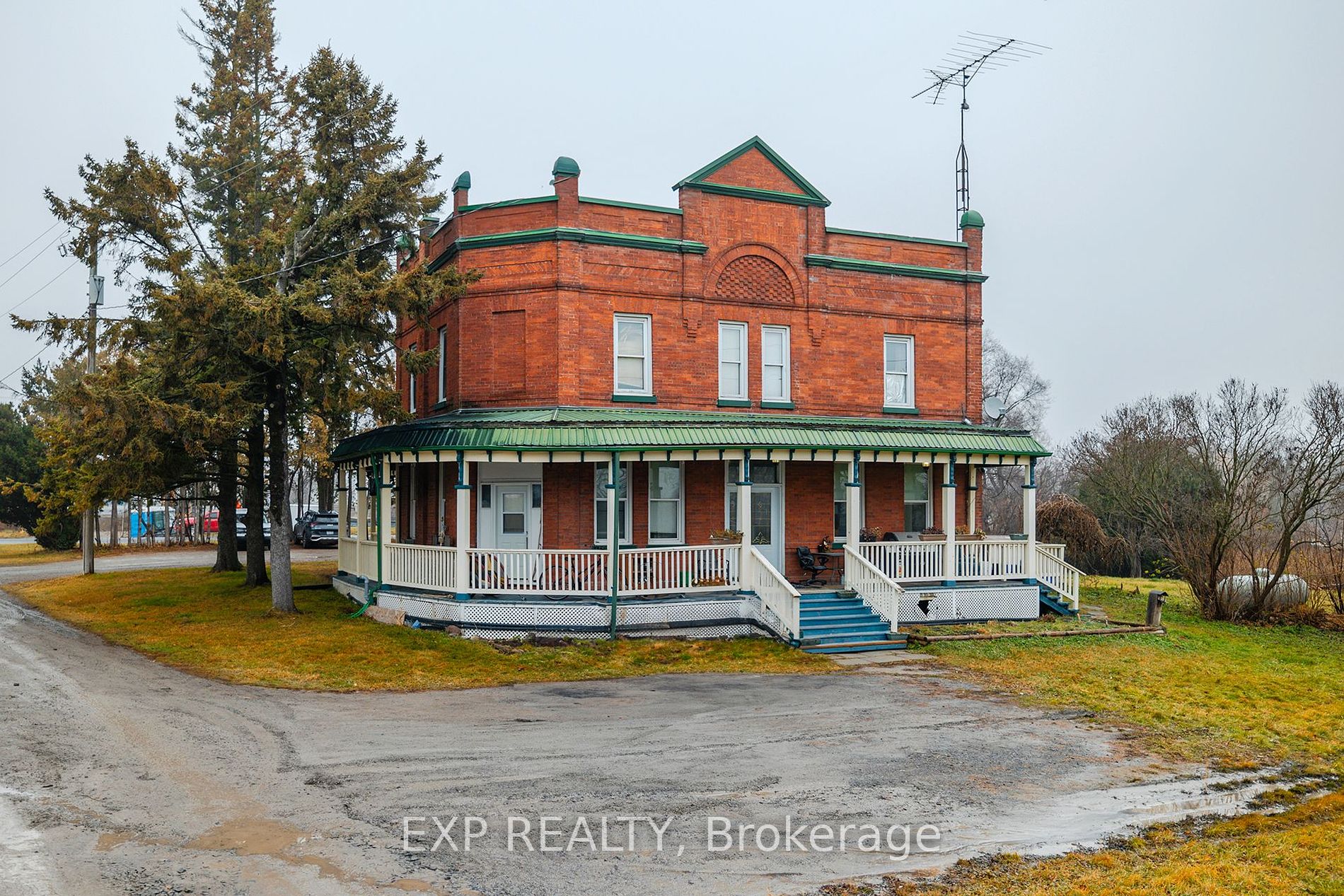 Duplex house for sale at 185 Duke St Clarington Ontario