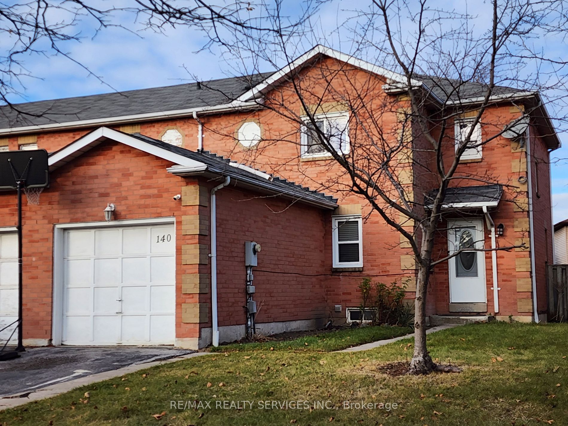 Att/Row/Twnhouse house for sale at 140 Wright Cres Ajax Ontario