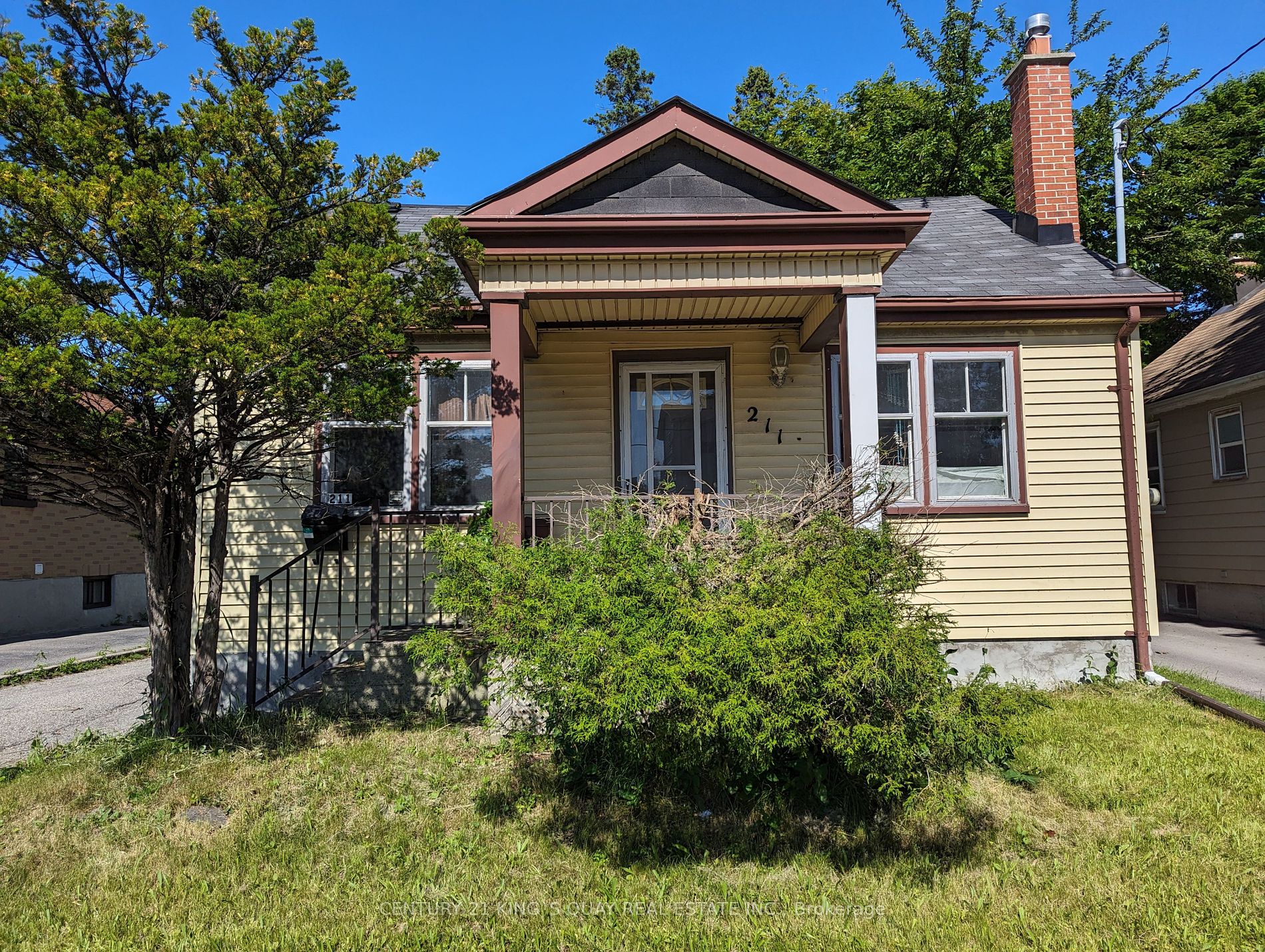 Detached house for sale at 211 Park Rd S Oshawa Ontario