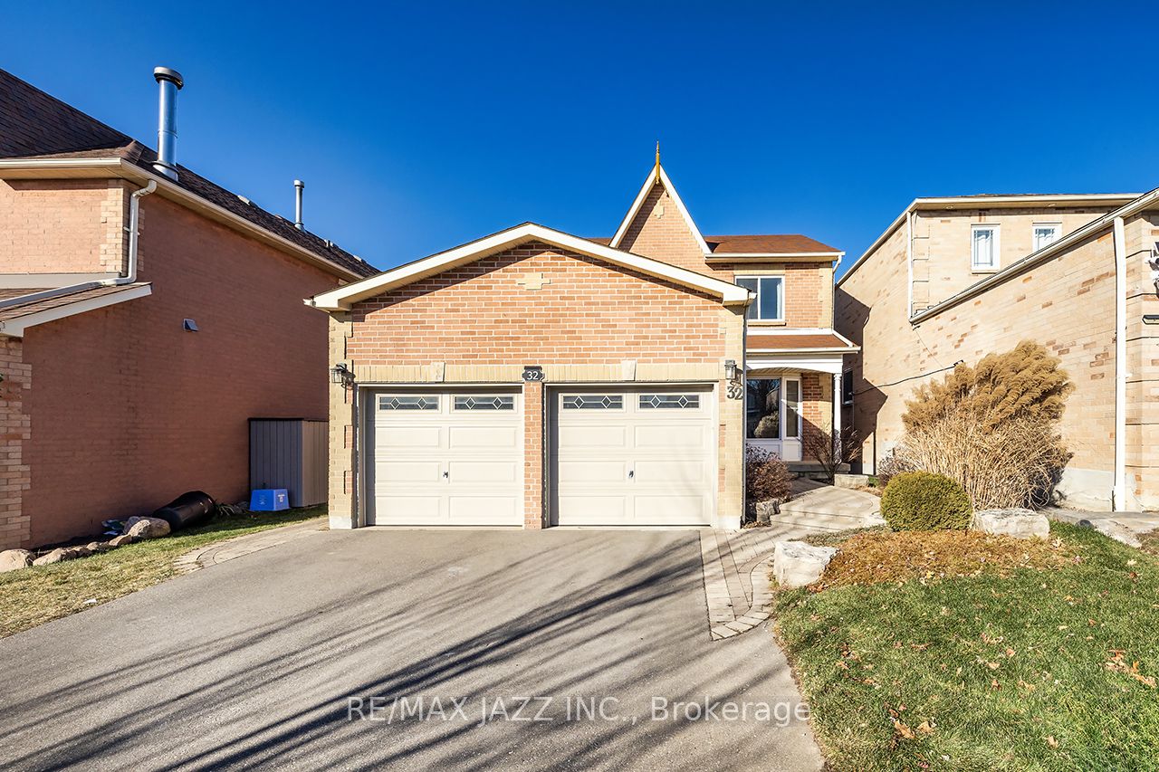 Detached house for sale at 32 Parkins Dr Ajax Ontario