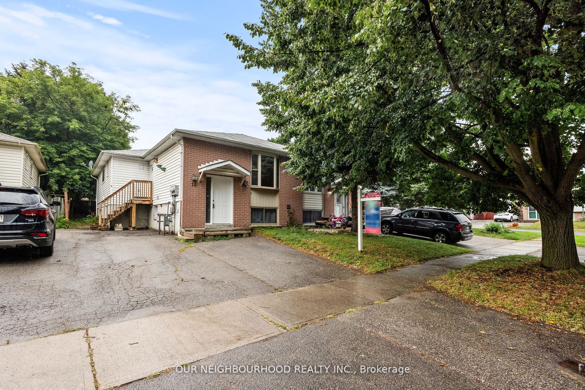 Duplex house for sale at 14 Lockhart Gate Clarington Ontario