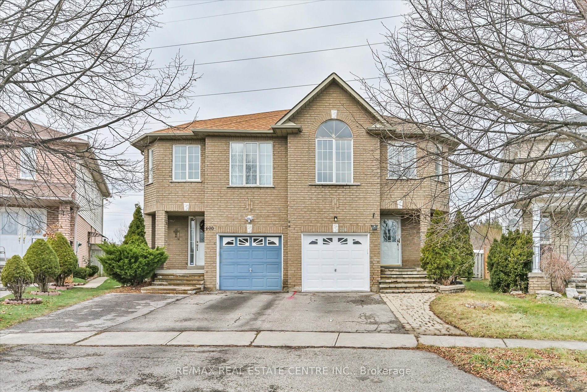 Semi-Detached house for sale at 602 Amaretto Ave Pickering Ontario