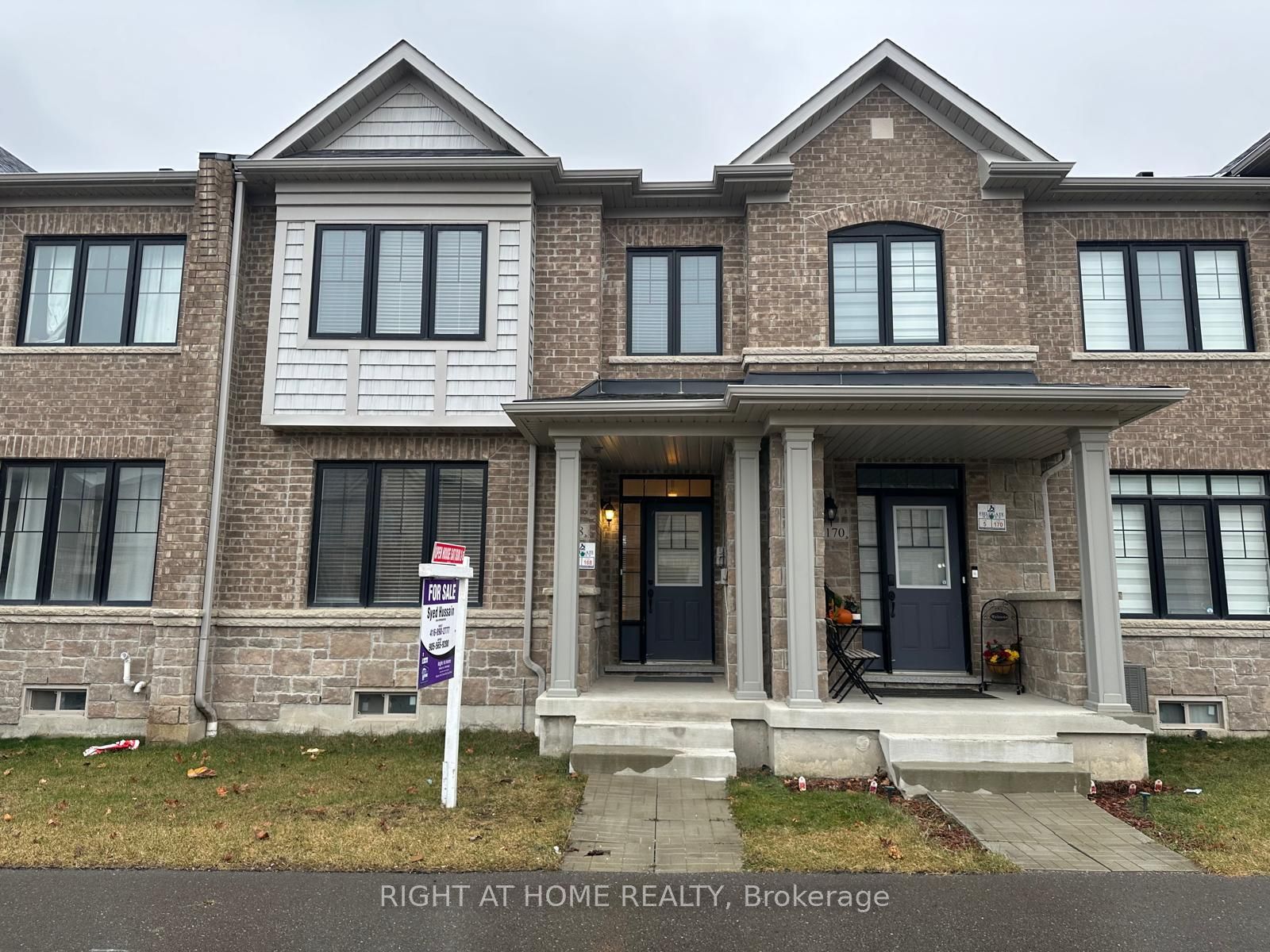 Att/Row/Twnhouse house for sale at 168 Coronation Rd Whitby Ontario