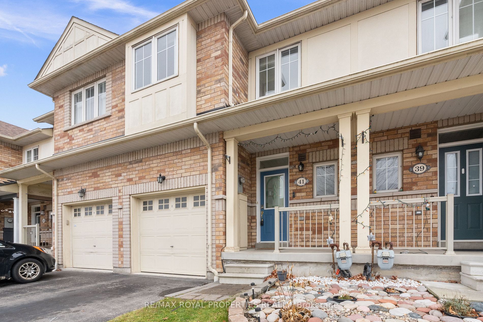 Att/Row/Twnhouse house for sale at 41 Croker Dr Ajax Ontario