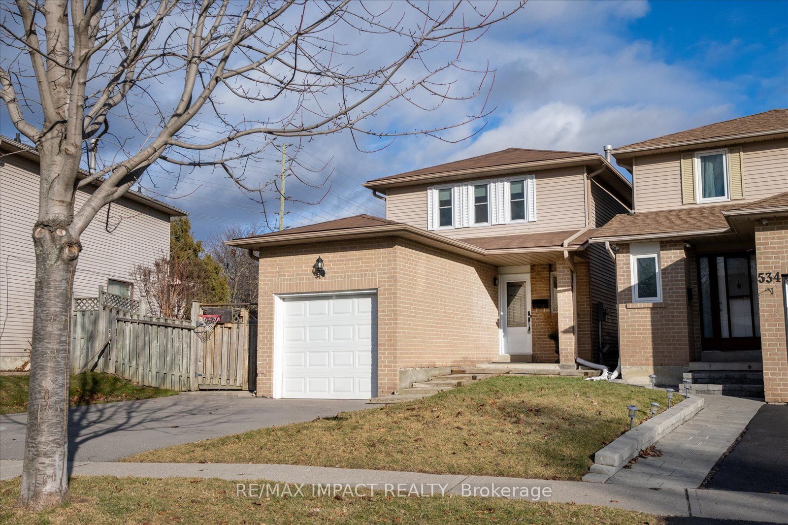 Detached house for sale at 532 Cobblehill Dr Oshawa Ontario