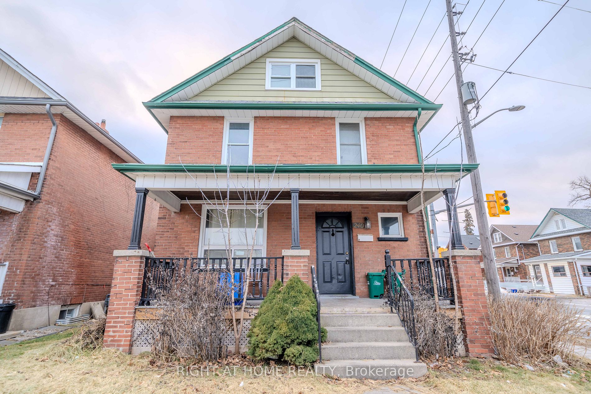 Detached house for sale at 240 Division St Oshawa Ontario