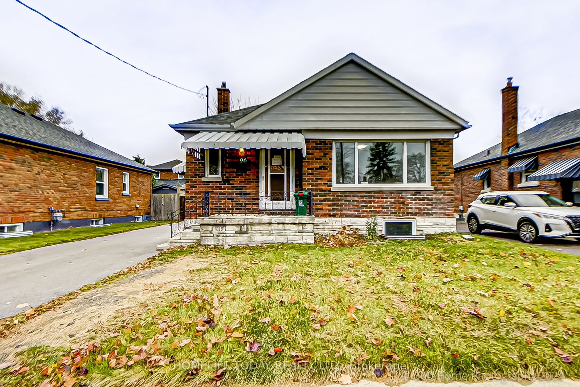 Detached house for sale at 96 Oakes Ave Oshawa Ontario