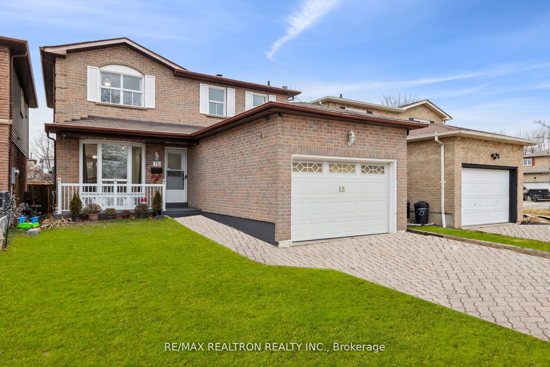 Detached house for sale at 18 Charlton Cres Ajax Ontario