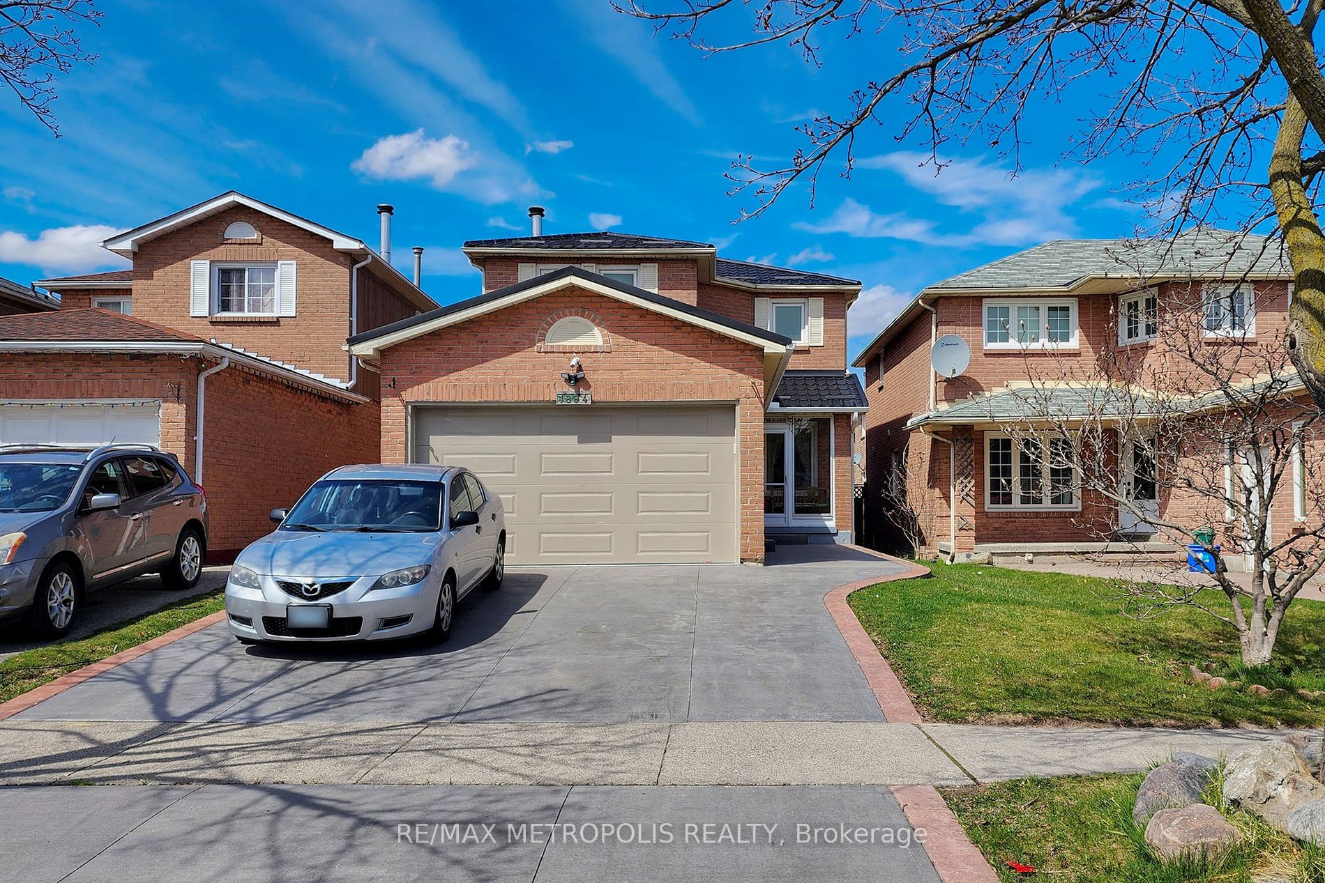 Detached house for sale at 1894 Larksmere Crt Pickering Ontario