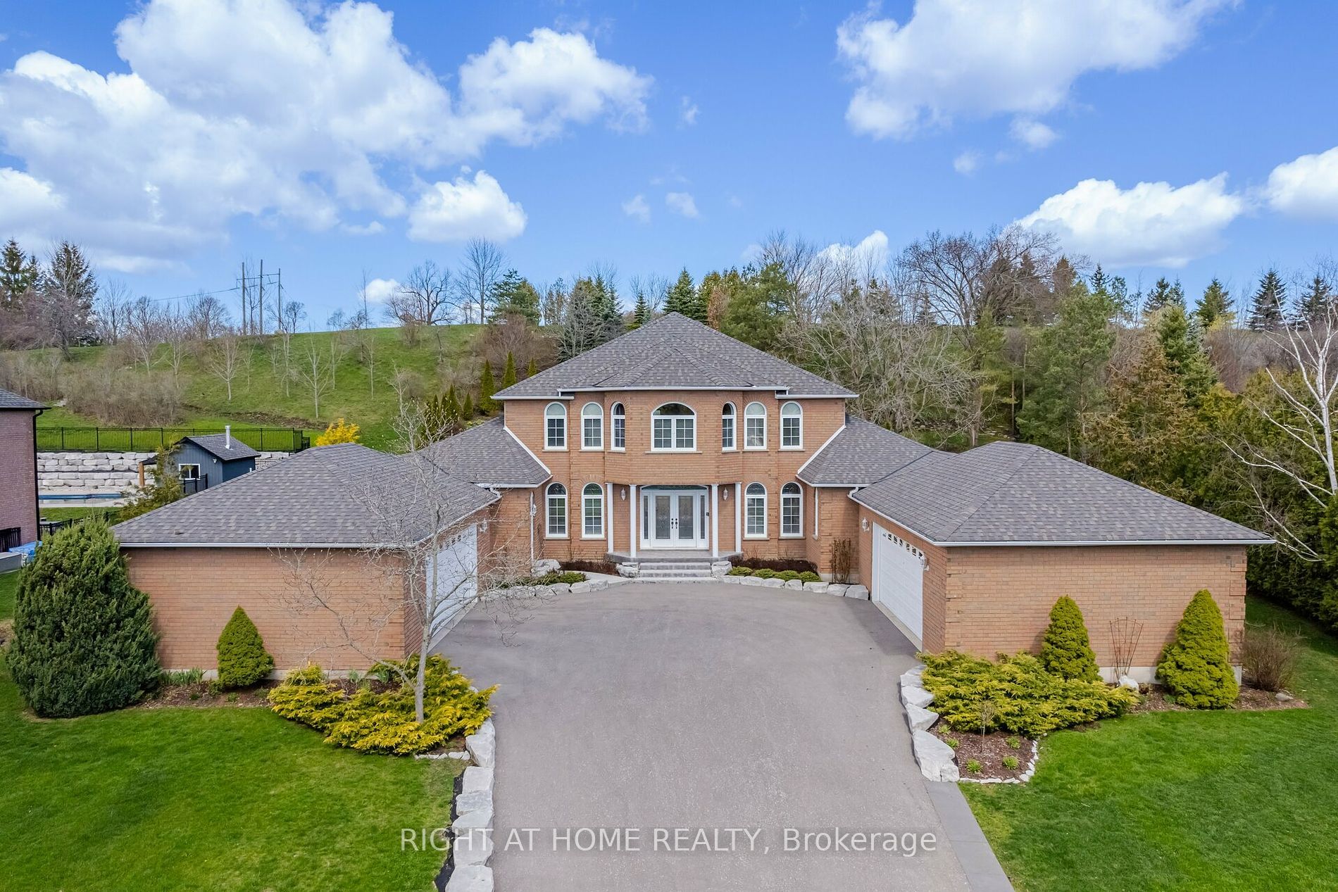 Detached house for sale at 6 Lord Duncan Crt Clarington Ontario