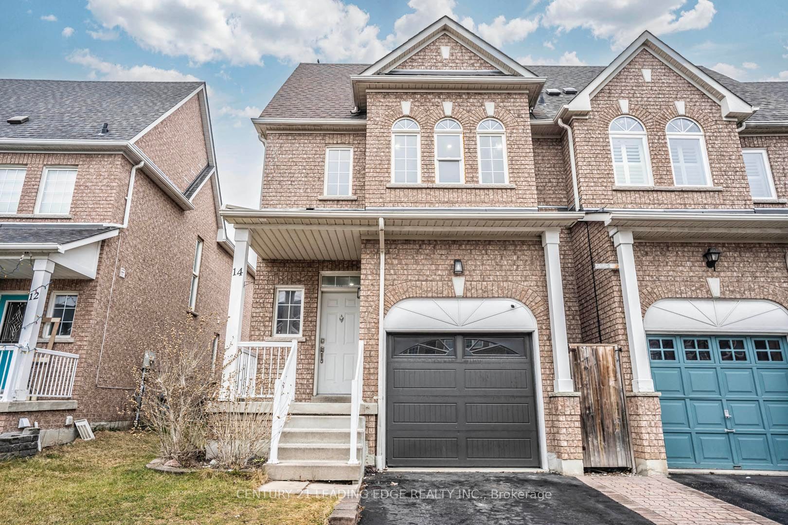 Att/Row/Twnhouse house for sale at 14 Gateway Crt Whitby Ontario