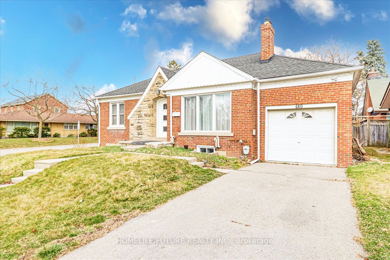 Detached house for sale at 460 King St E Oshawa Ontario