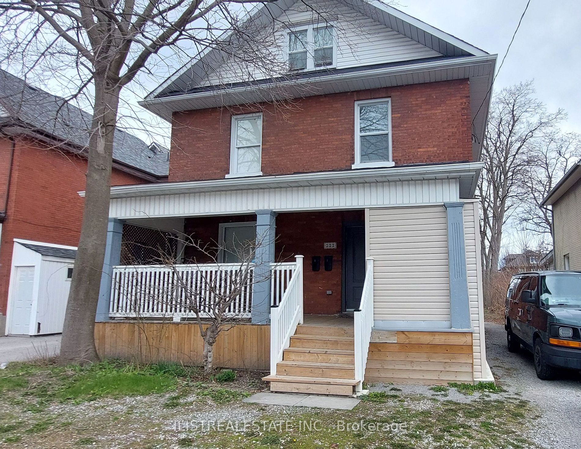 Detached house for sale at 222 Athol St E Oshawa Ontario